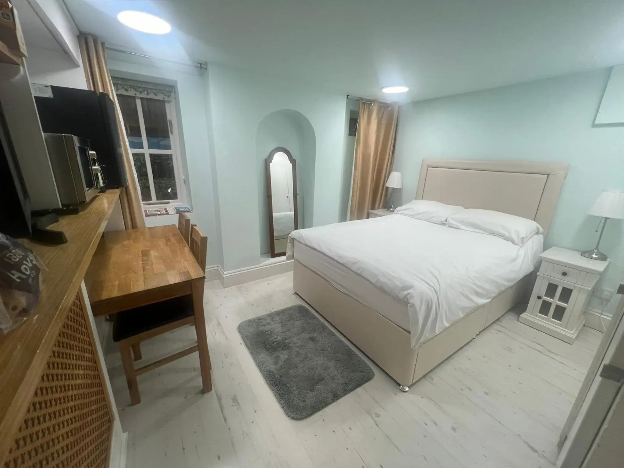 Ensuite Double Room - single occupancy in Addison B&B Ensuite Double Room - single occupancy in Addison B&B