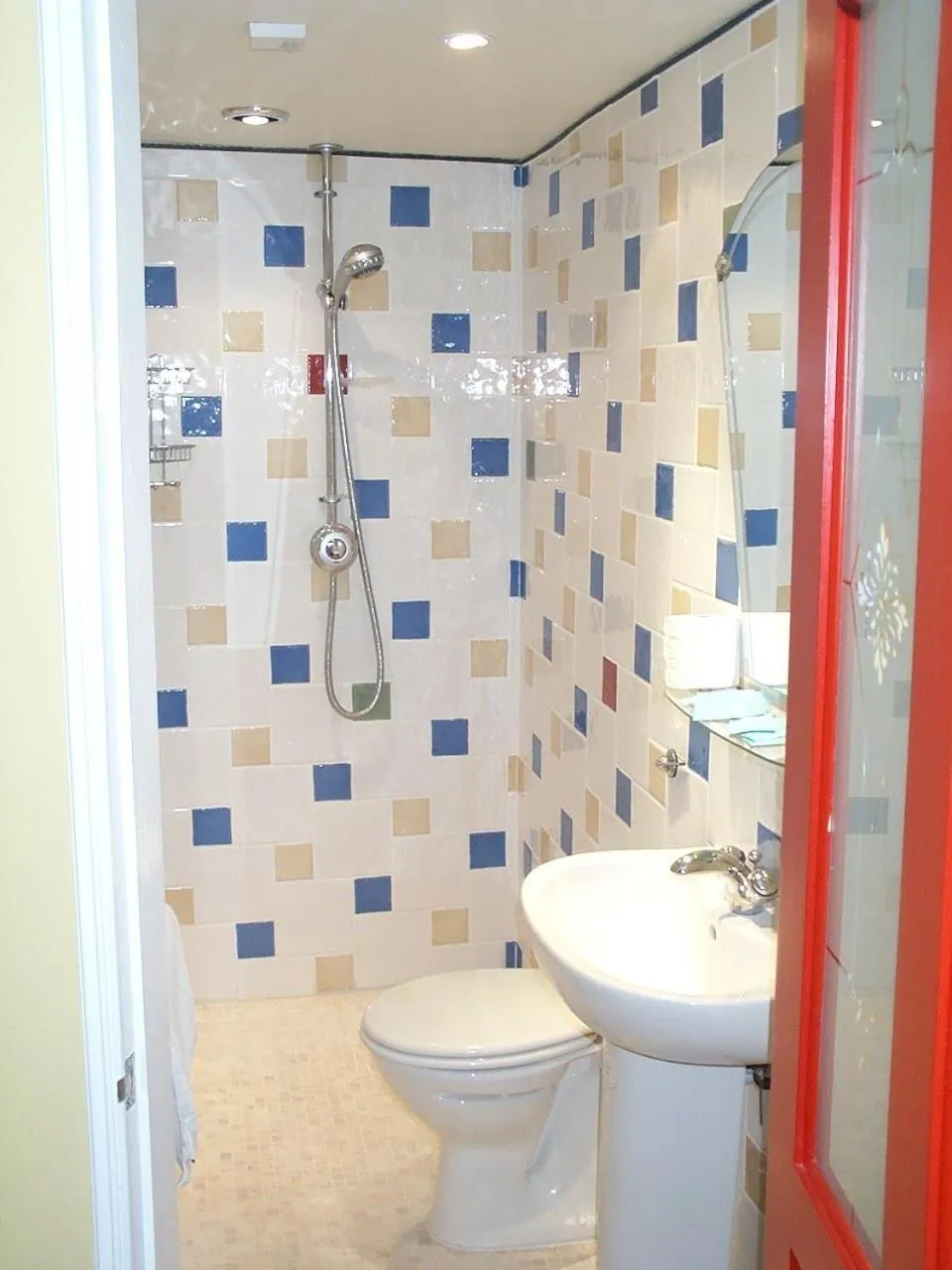 Bathroom in Addison B&B