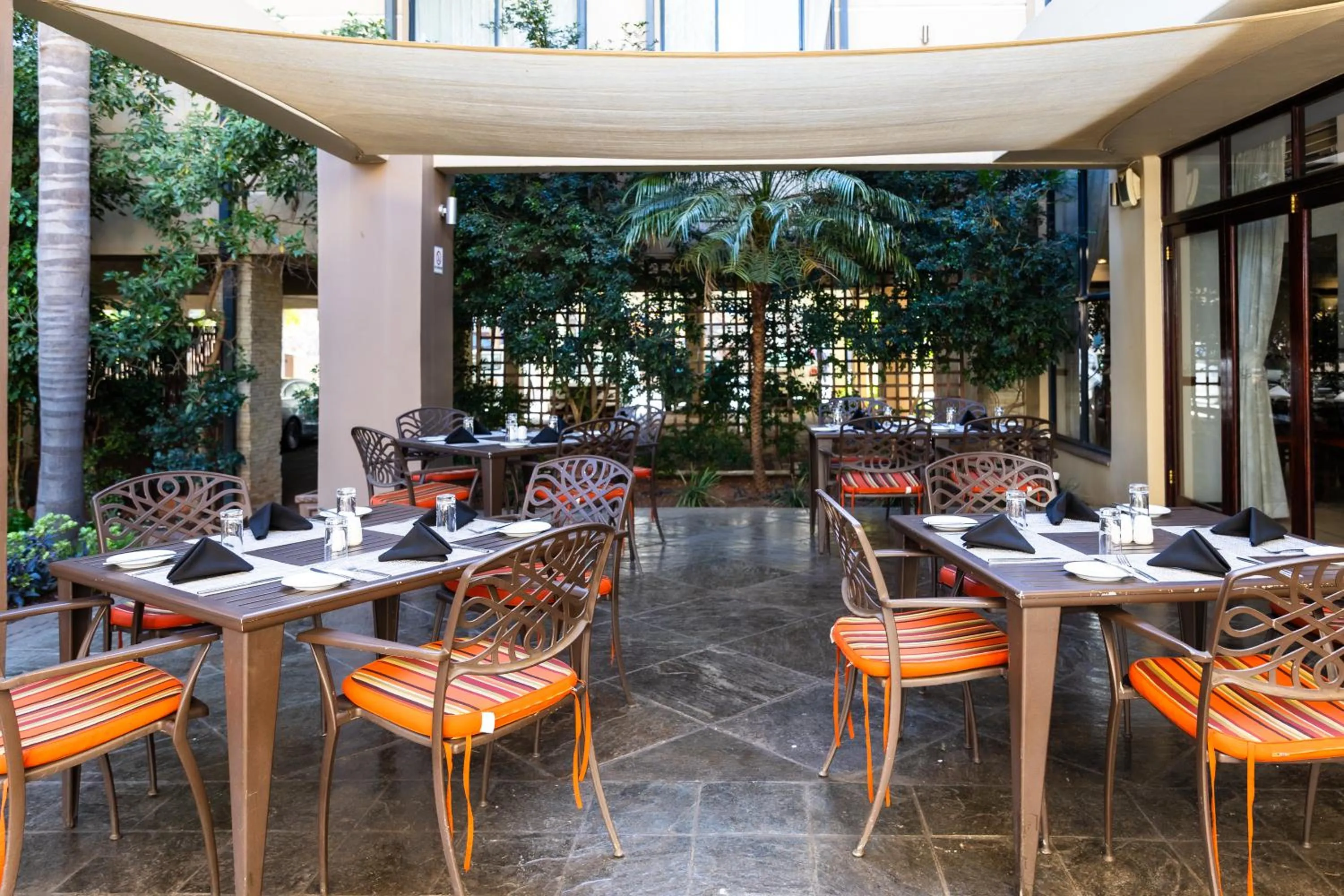 Restaurant/places to eat in Premier Hotel Pretoria