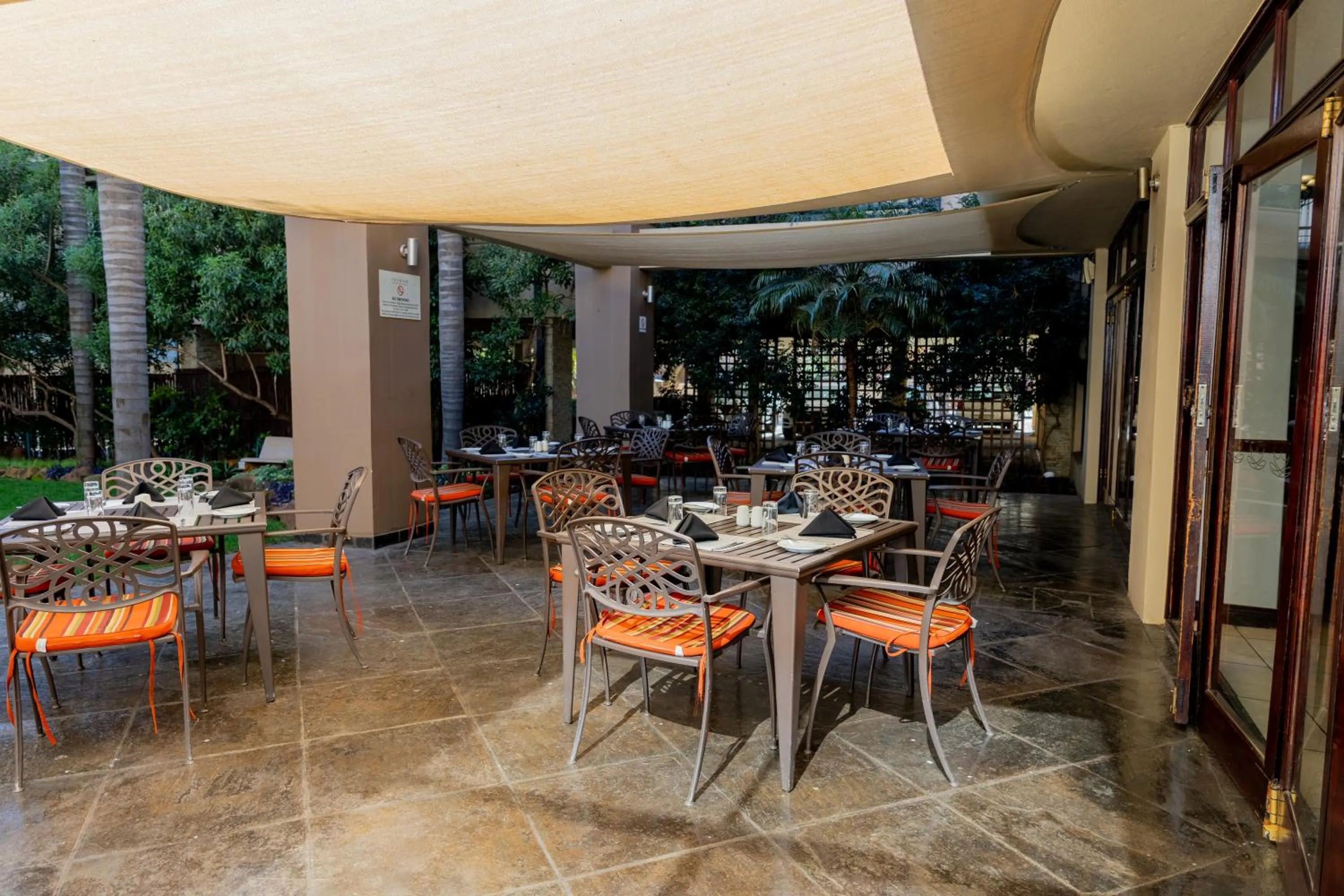 Restaurant/places to eat in Premier Hotel Pretoria