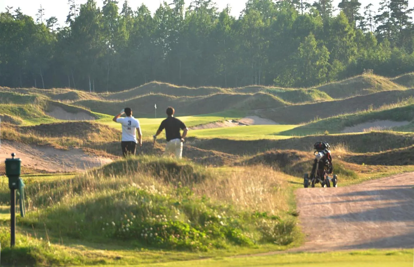 Day in Sand Golf Club