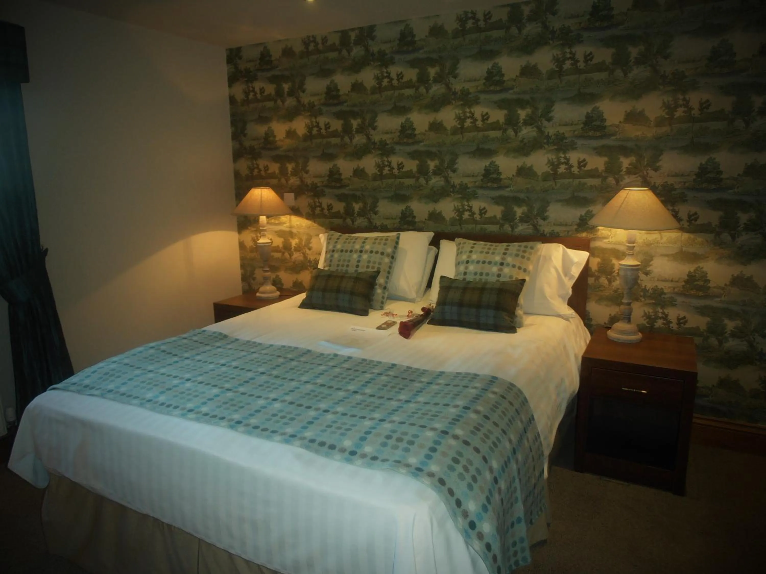 Bed in The Huntsman Inn