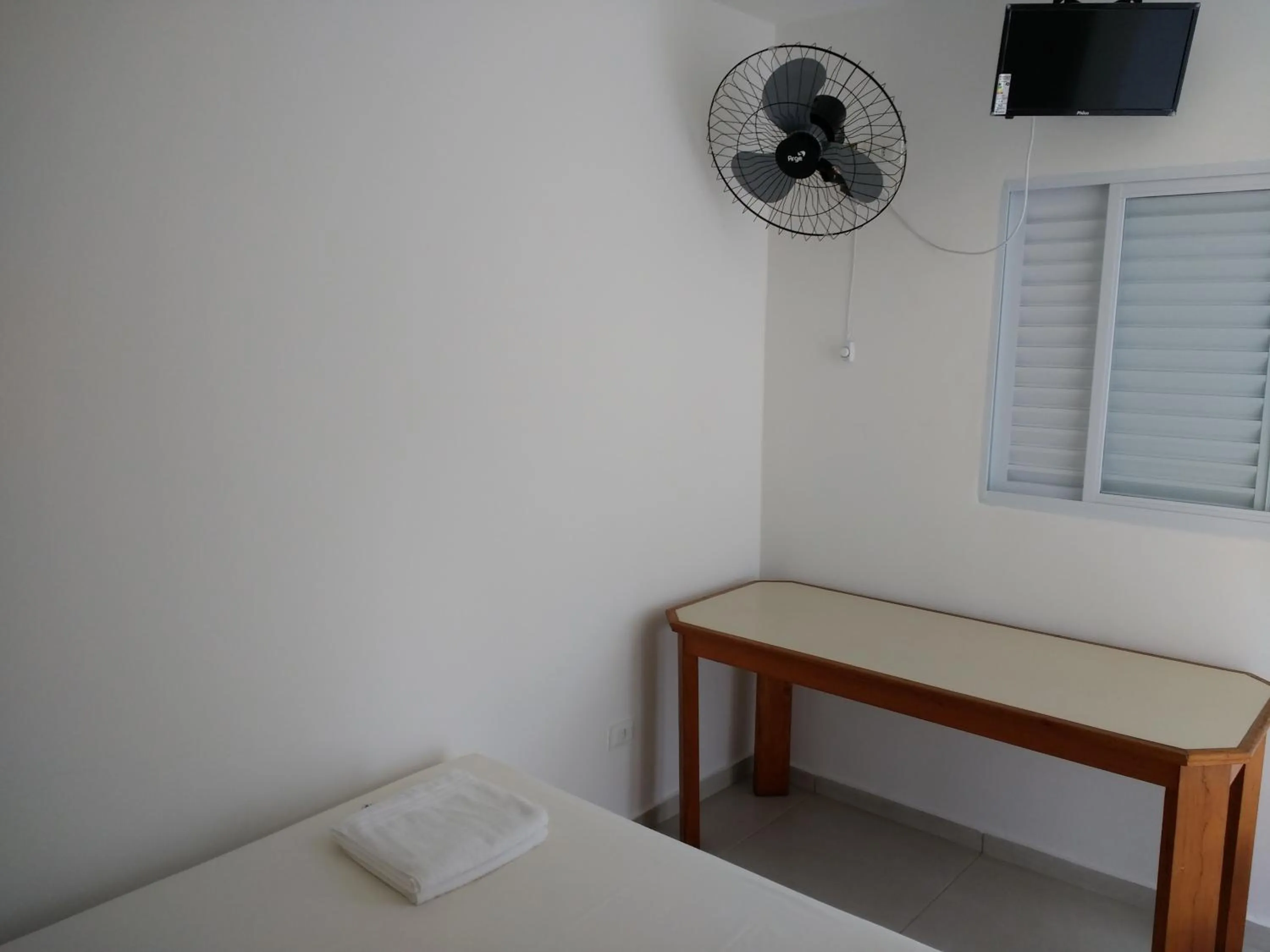 Photo of the whole room, Bed in Consulado Praia Hotel