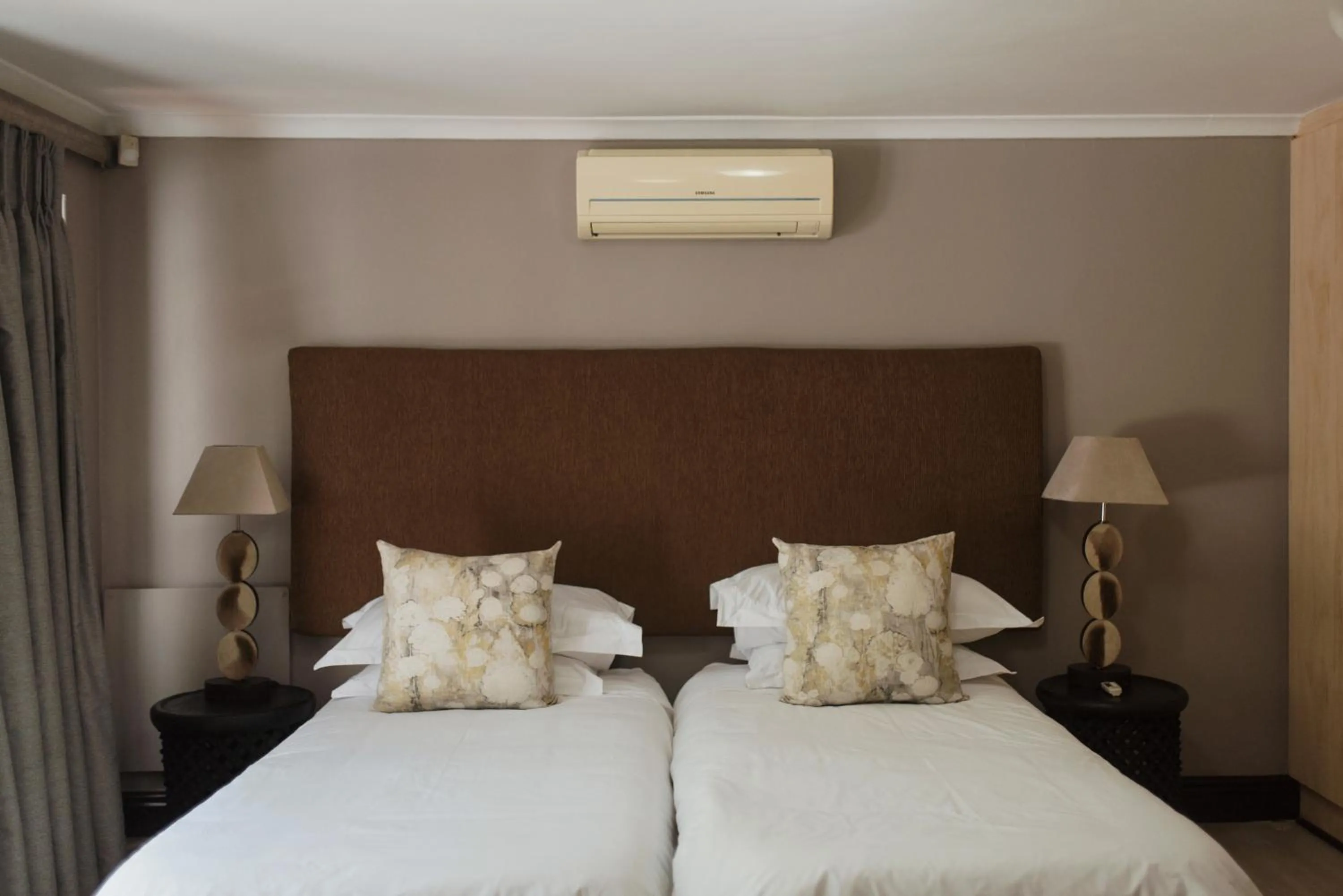 Bed in Whale Away Guest House