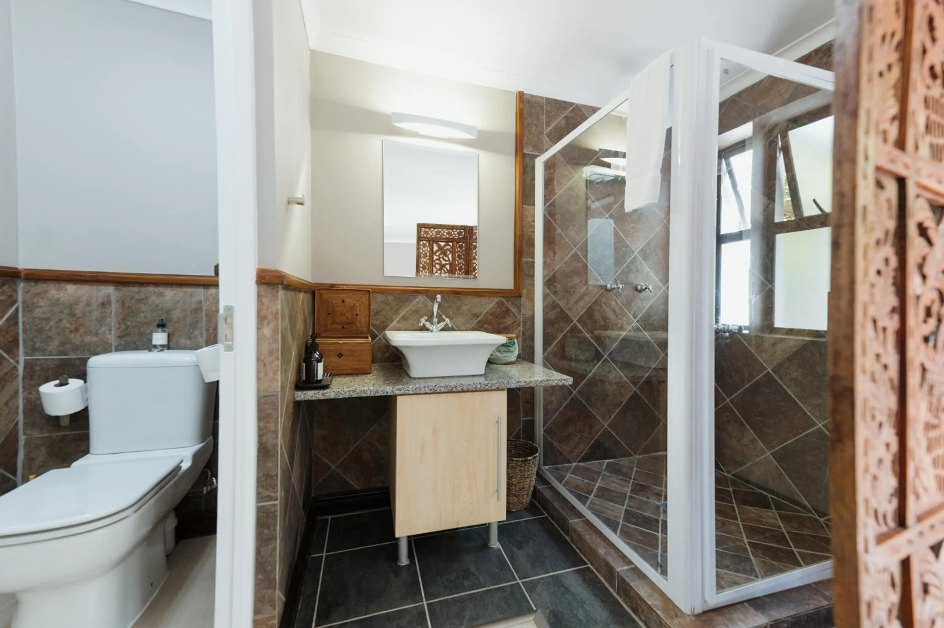 Shower in Whale Away Guest House