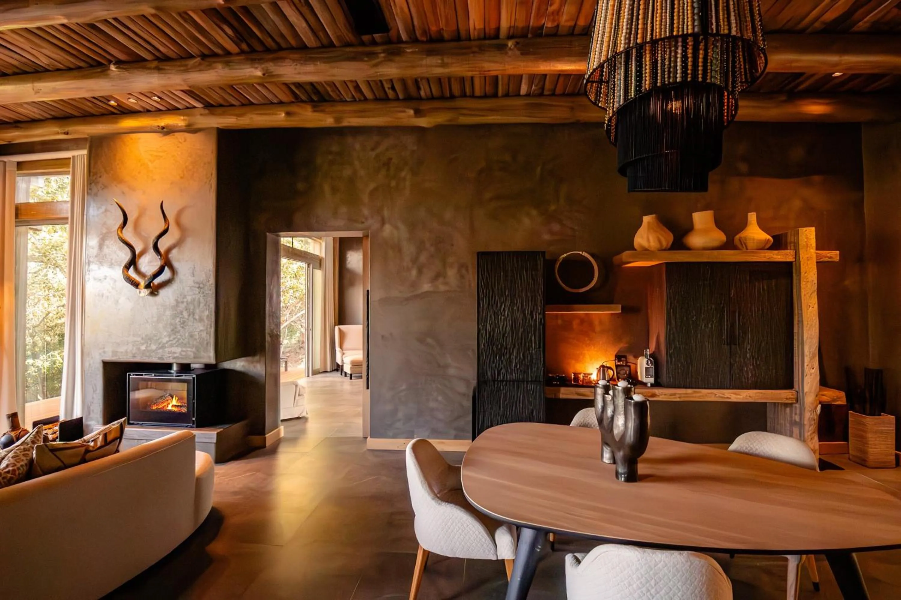 Communal lounge/ TV room in Kapama Karula