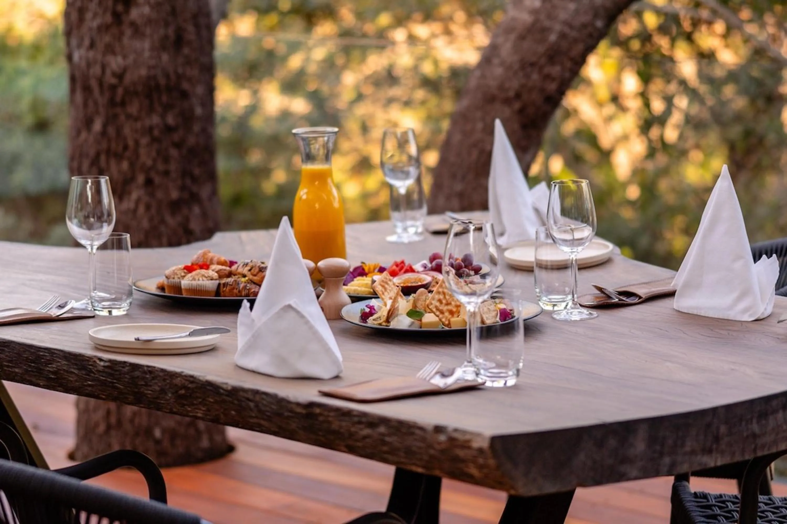 Dining area in Kapama Karula