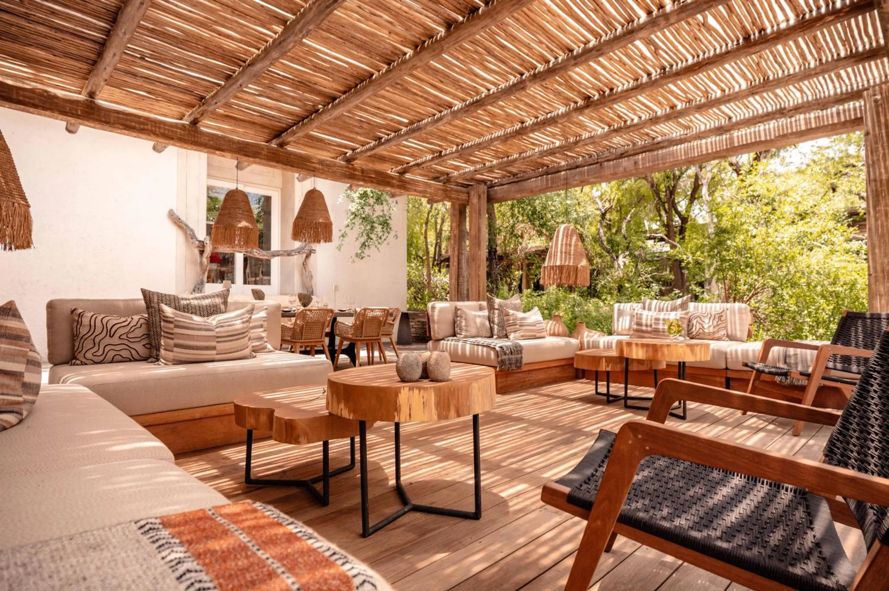 Dining area in Kapama Karula