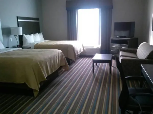 Property building, Bed in MainStay Suites Odessa I-20