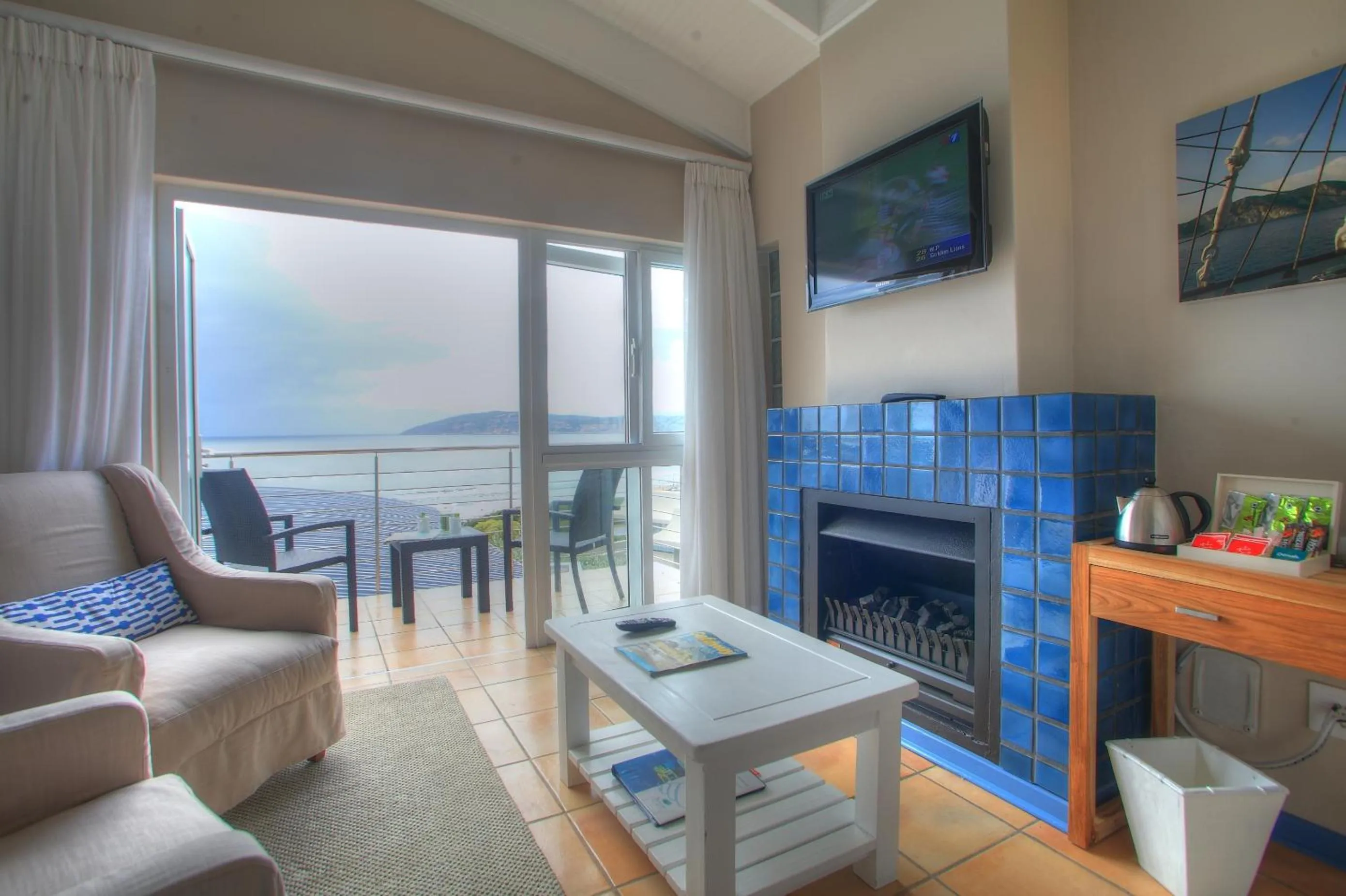 Living room in Periwinkle Lodge Guest House