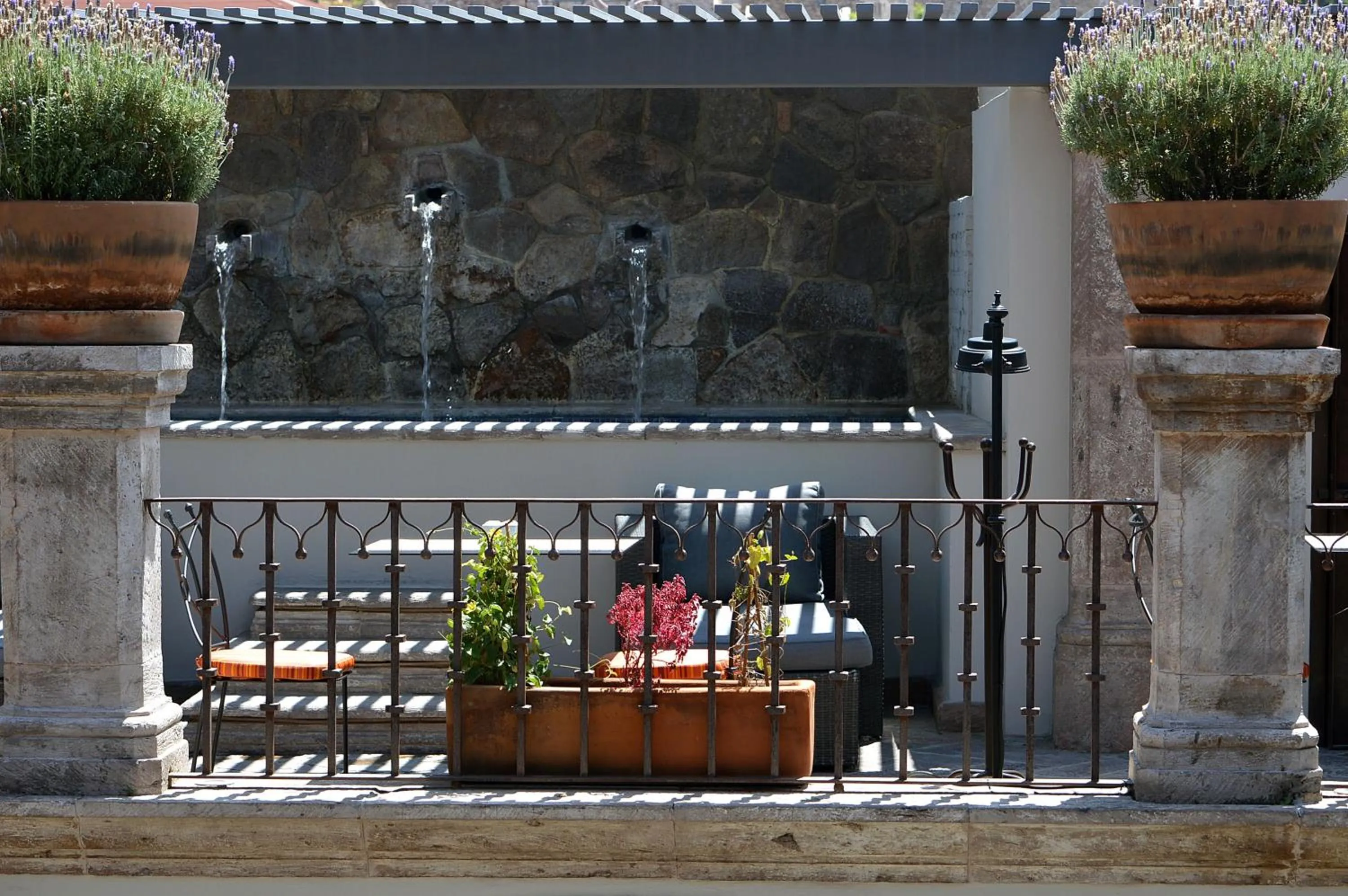 Swimming pool in Casa 1810 Hotel Boutique