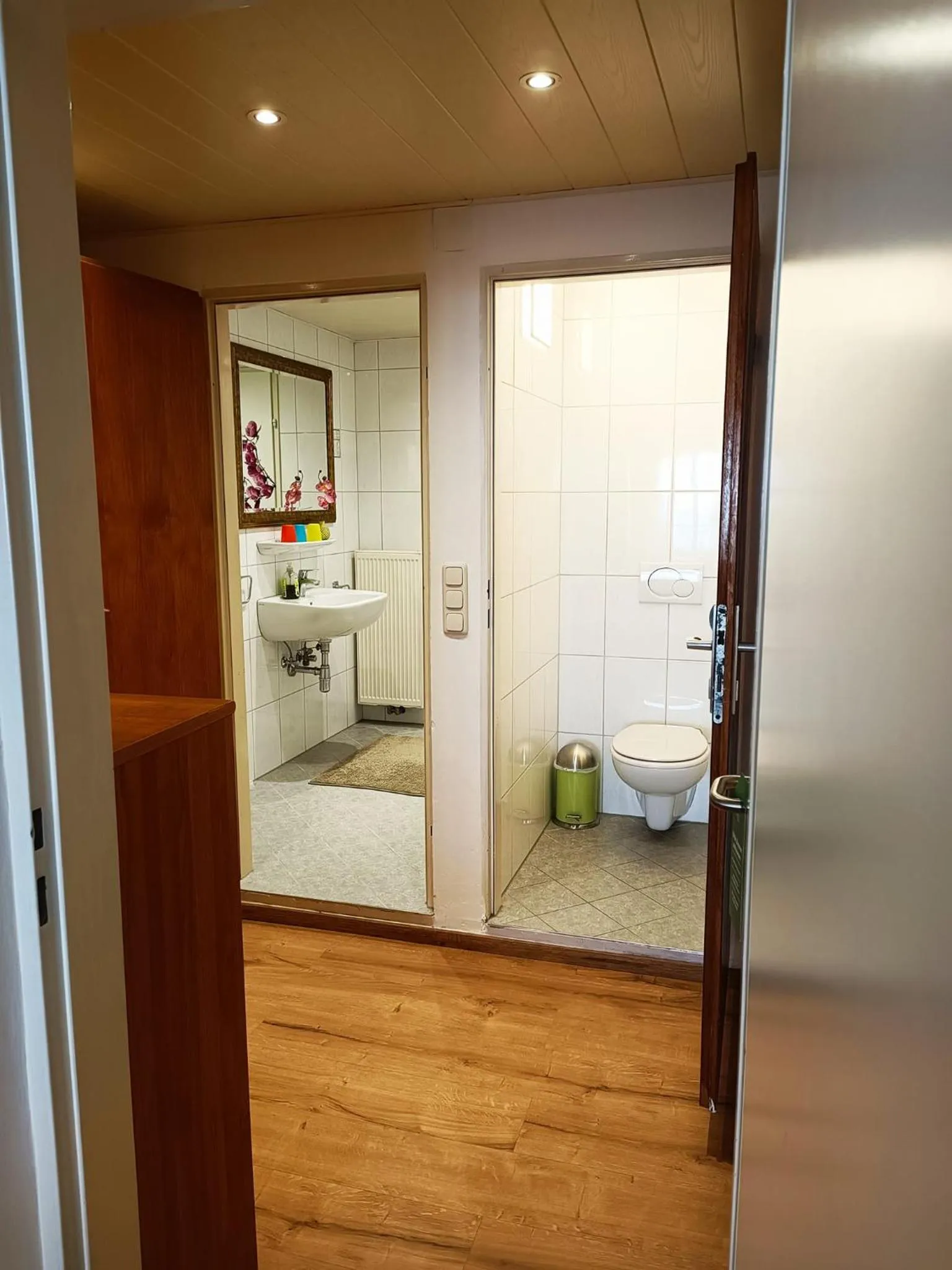 Bathroom in Cityhotel Junger Fuchs