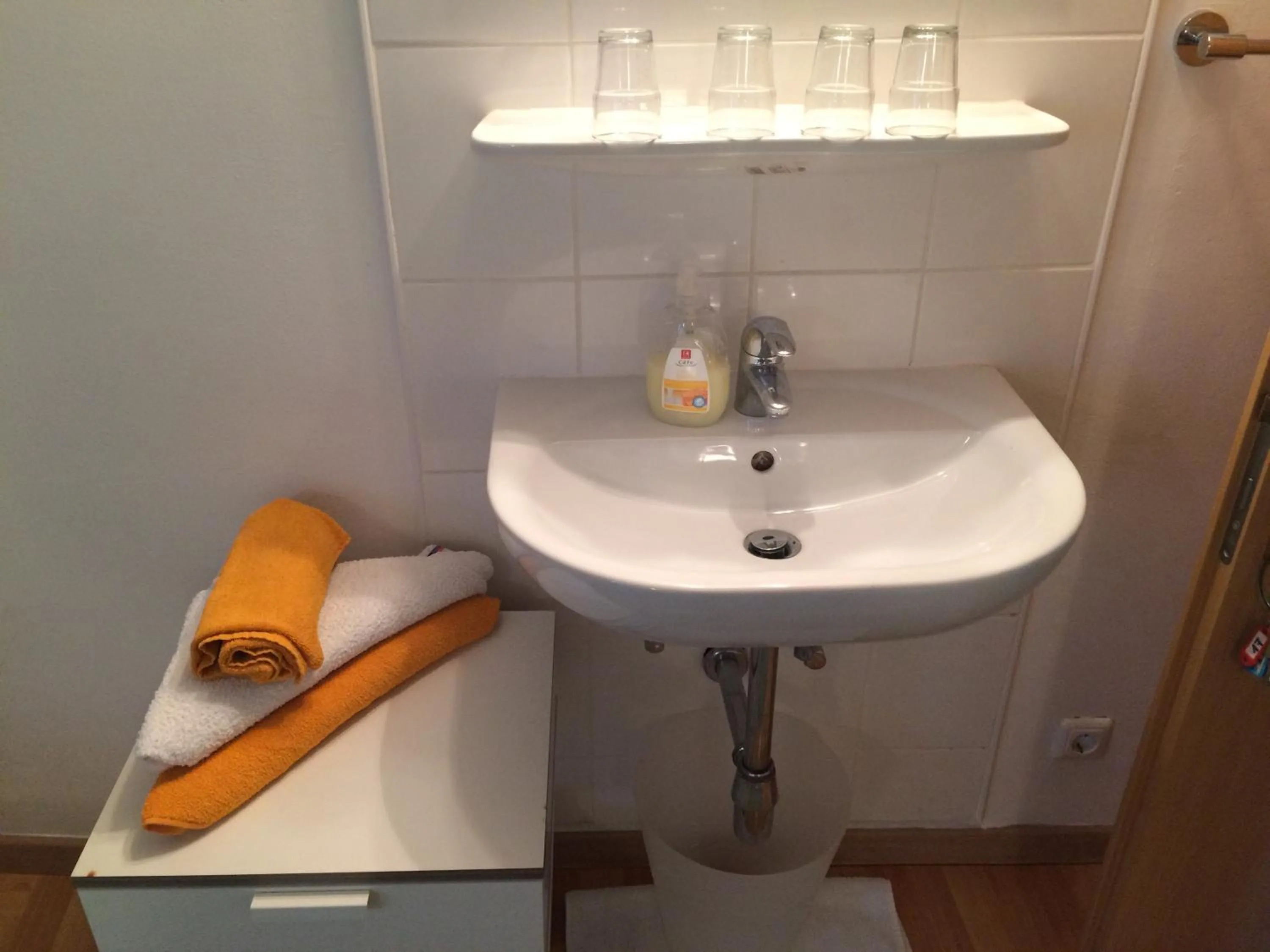 Bathroom in Cityhotel Junger Fuchs