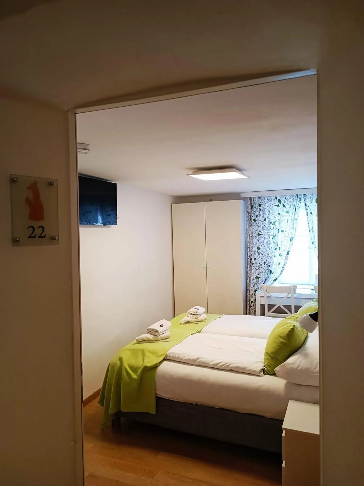 Photo of the whole room, Bed in Cityhotel Junger Fuchs