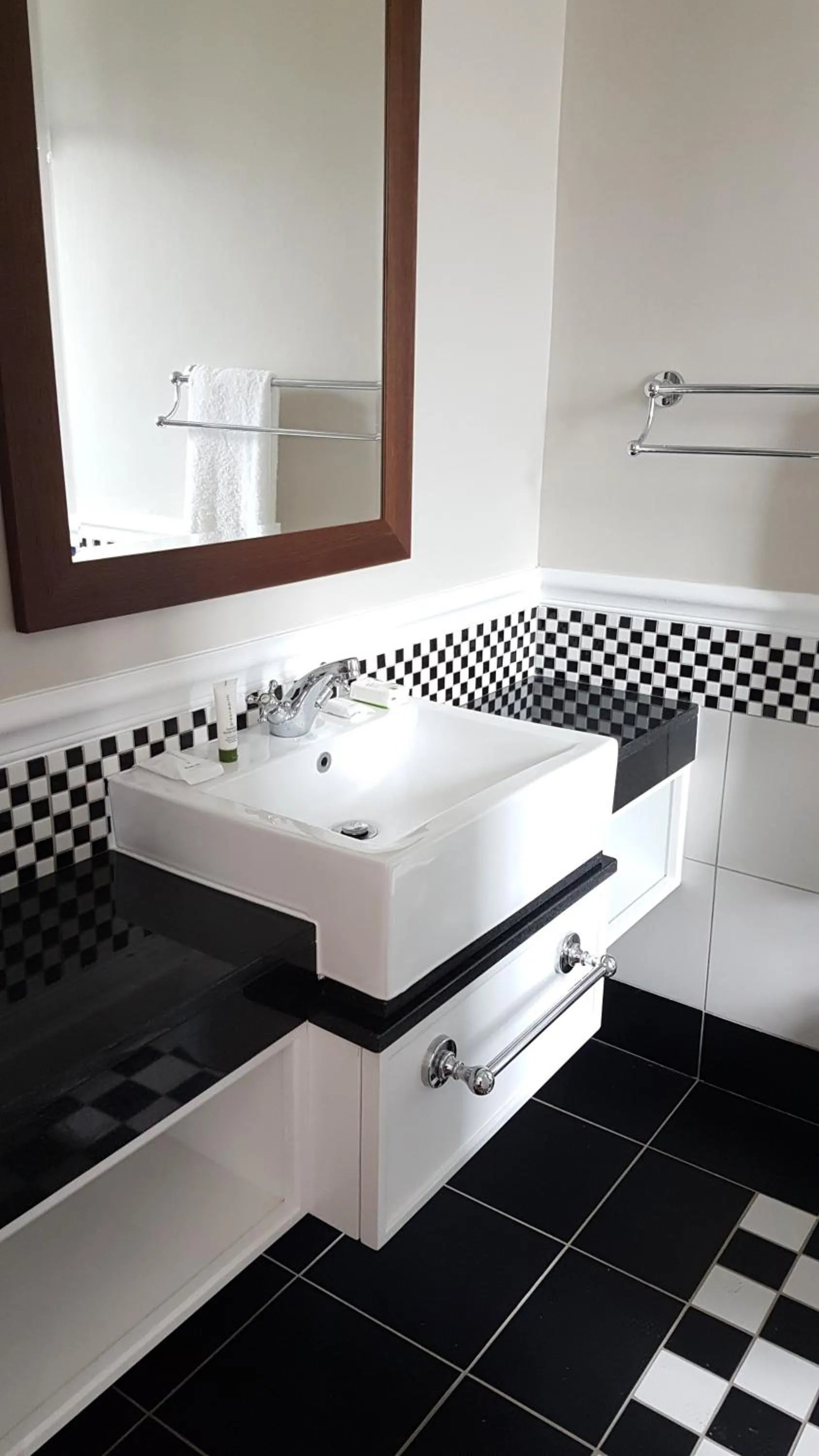 Bathroom in Premier Resort Mpongo Private Game Reserve