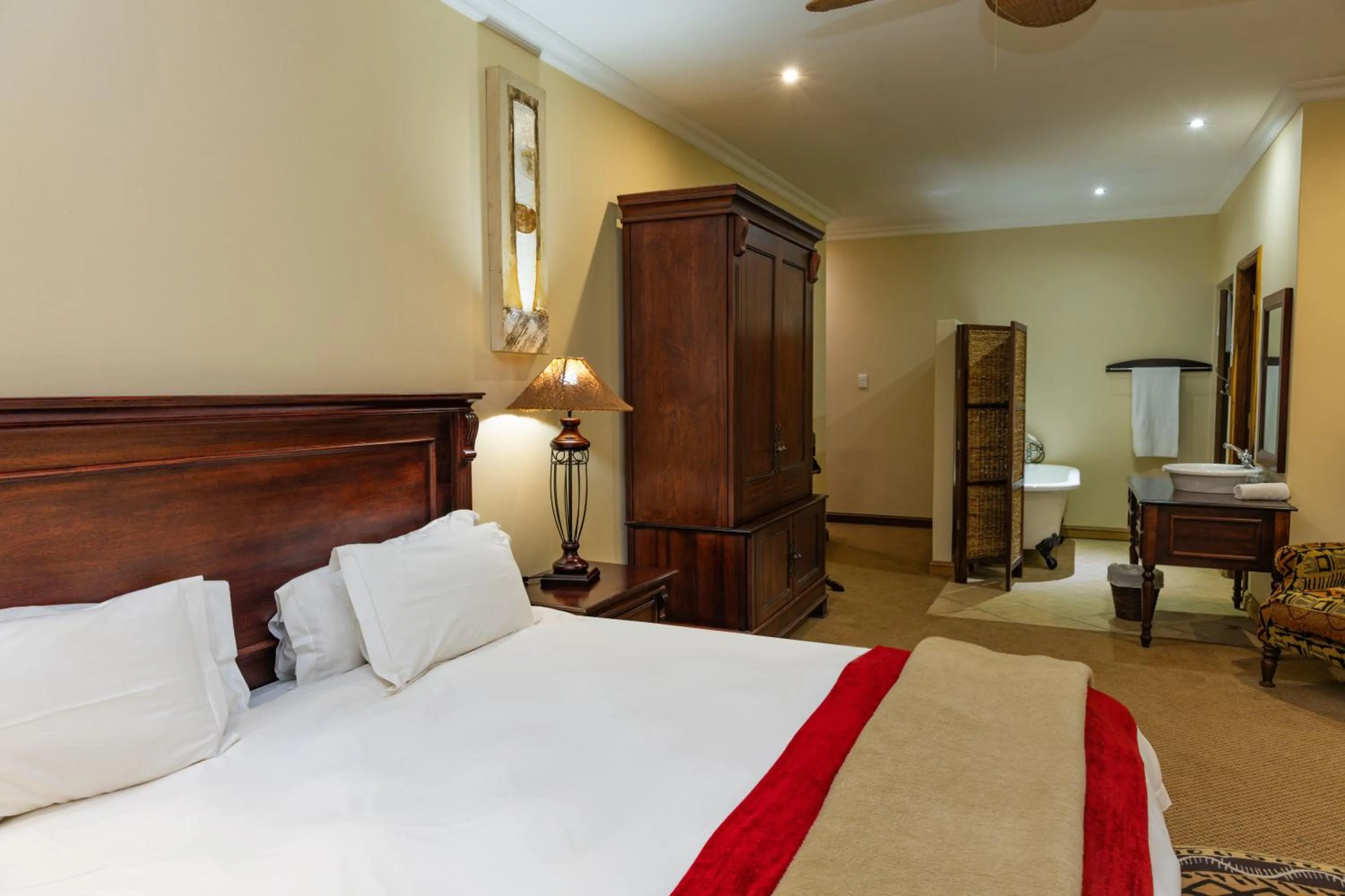 Bedroom, Bed in Premier Resort Mpongo Private Game Reserve