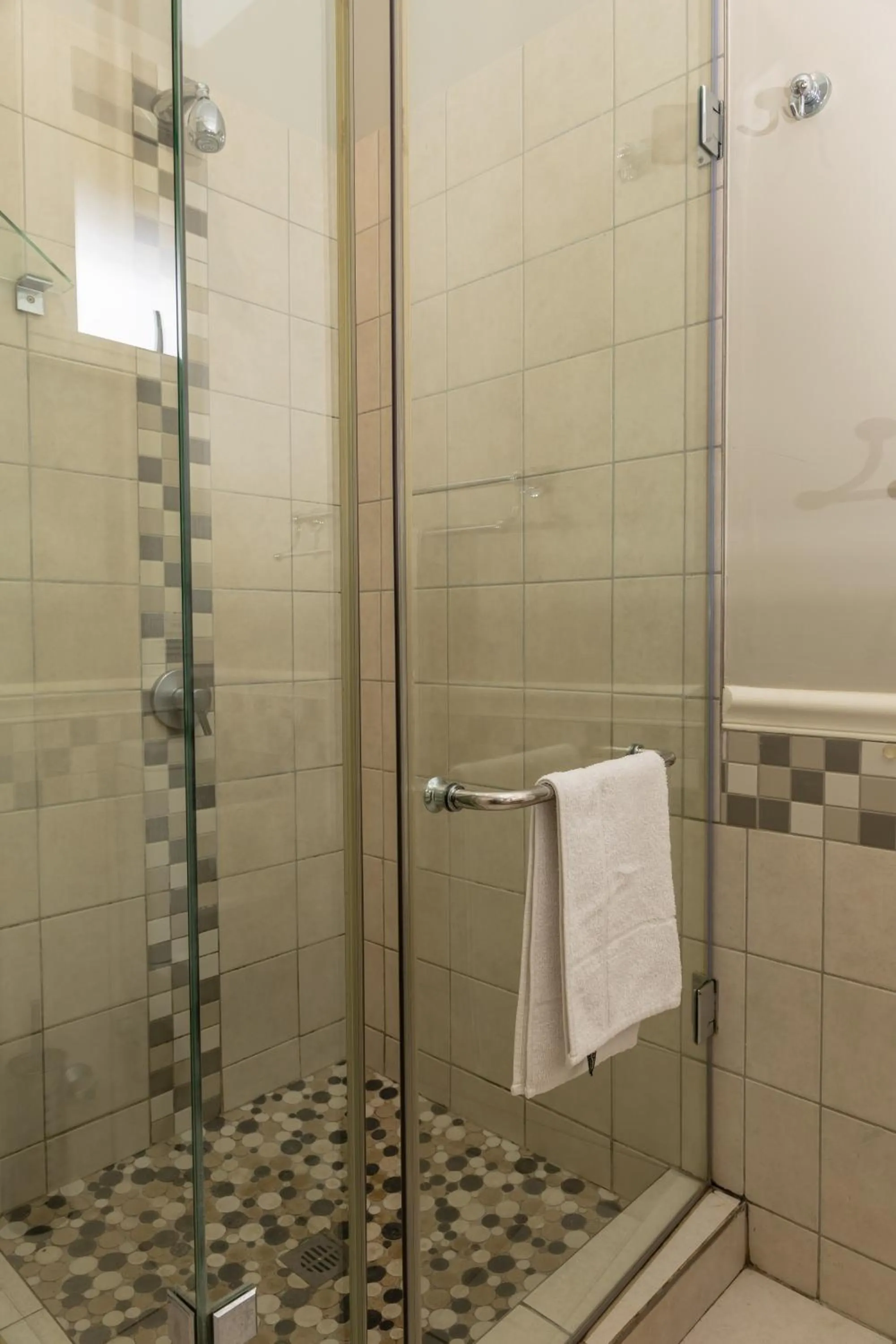 Shower in Premier Resort Mpongo Private Game Reserve