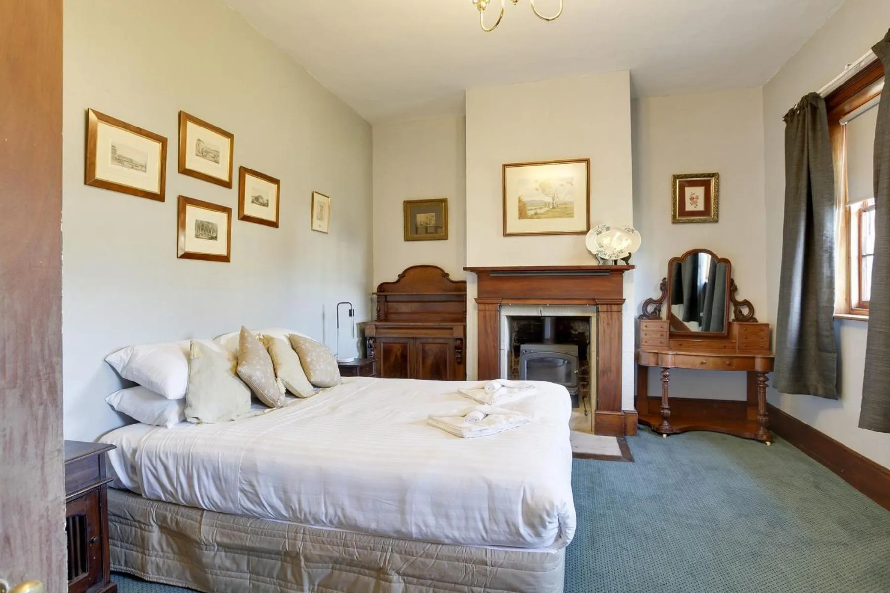 Bed in Whites Corner