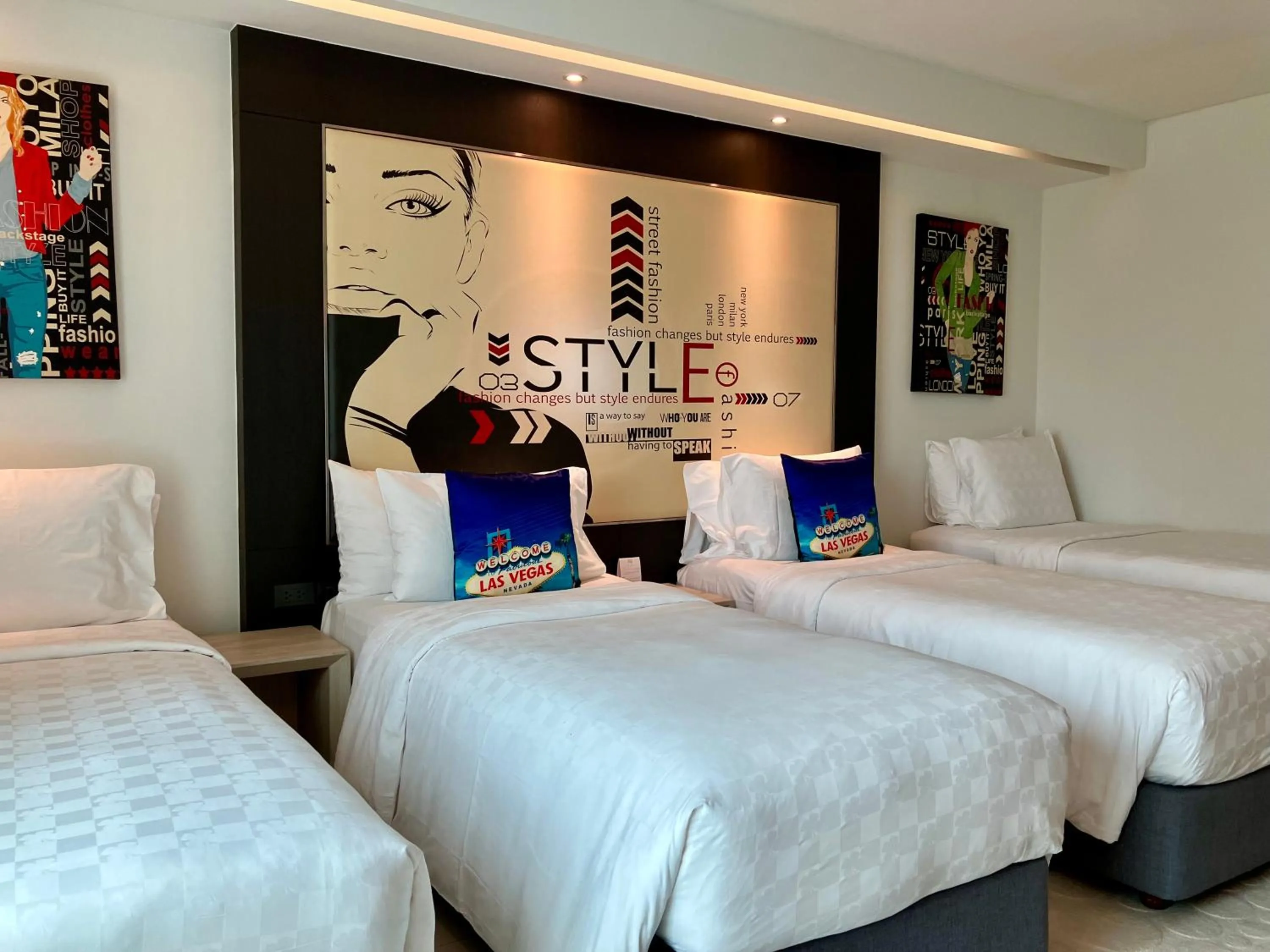 Bed in Hotel Clover Asoke - SHA Extra Plus