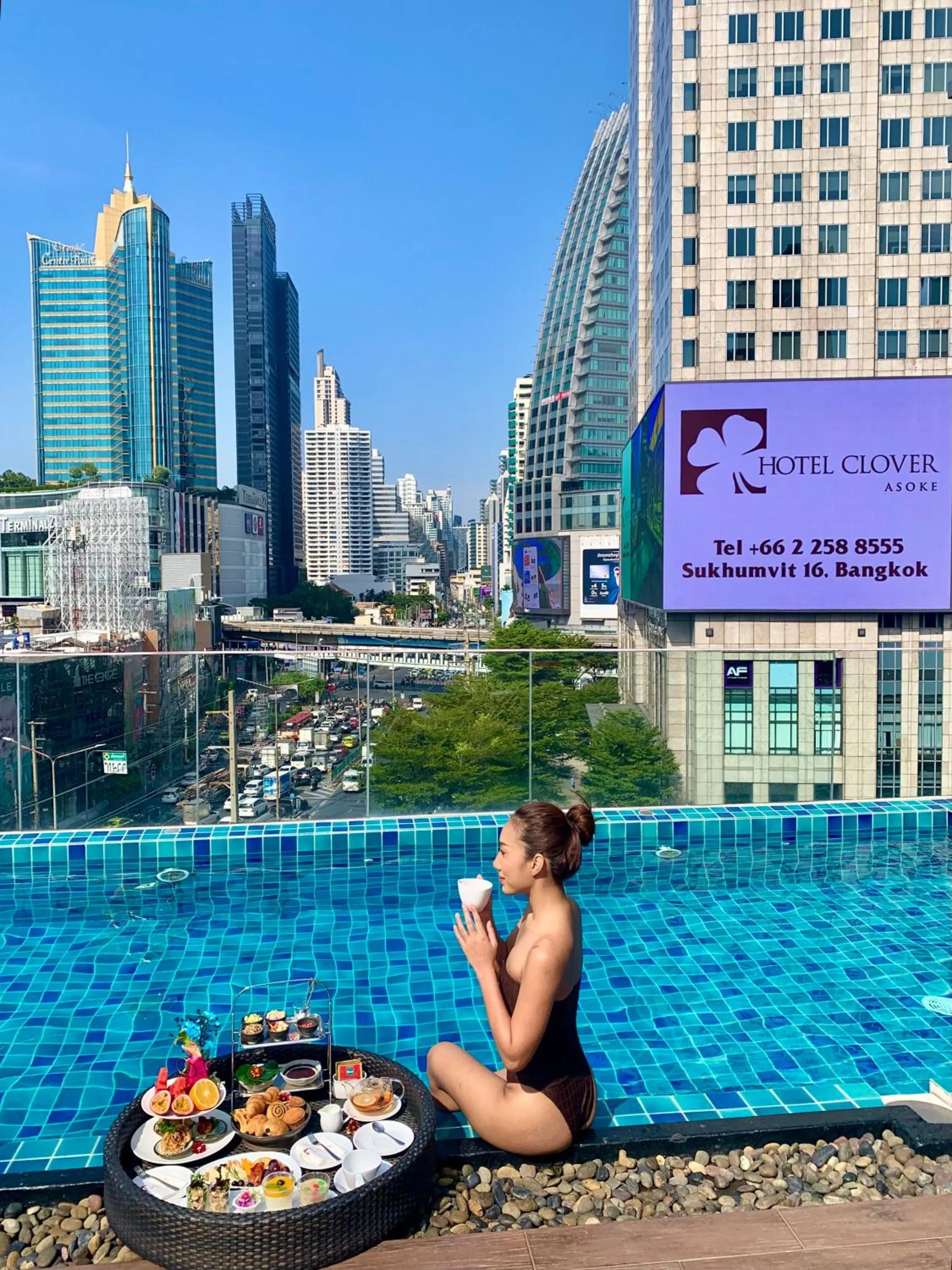 Swimming pool in Hotel Clover Asoke - SHA Extra Plus