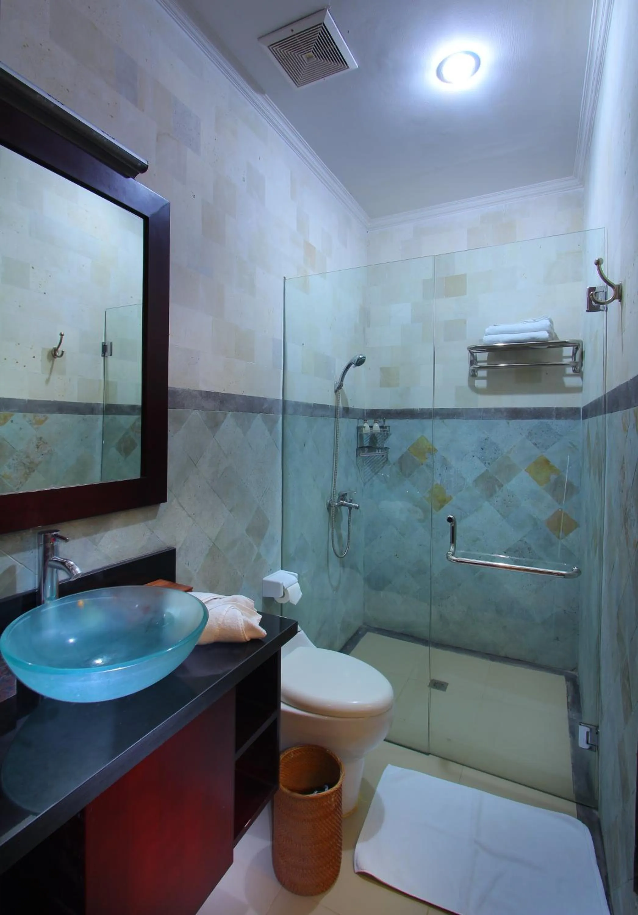 Night in De Umah Bali Eco Tradi Home