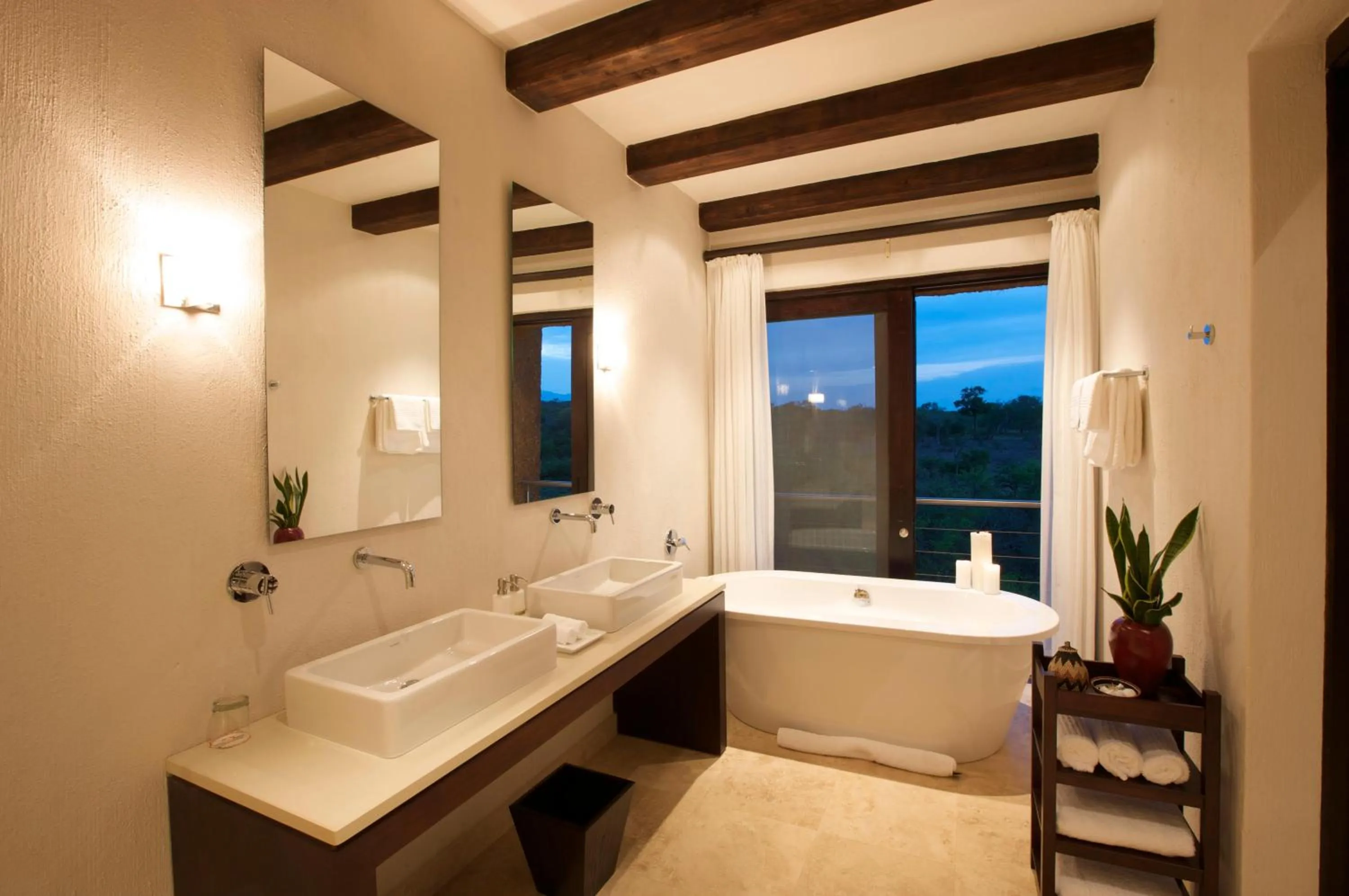 Bathroom in Kapama River Lodge