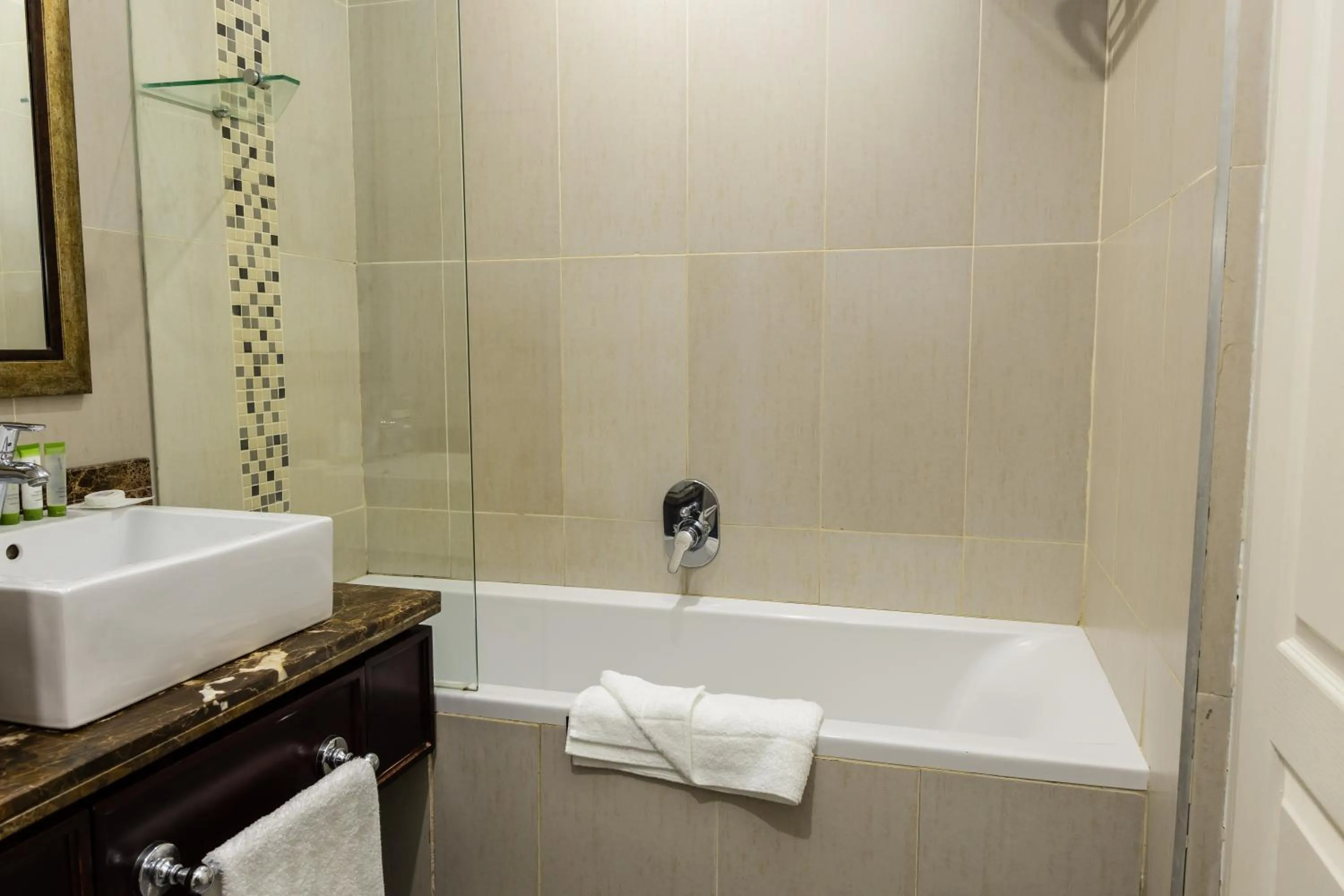 Bathroom in Premier Hotel Regent