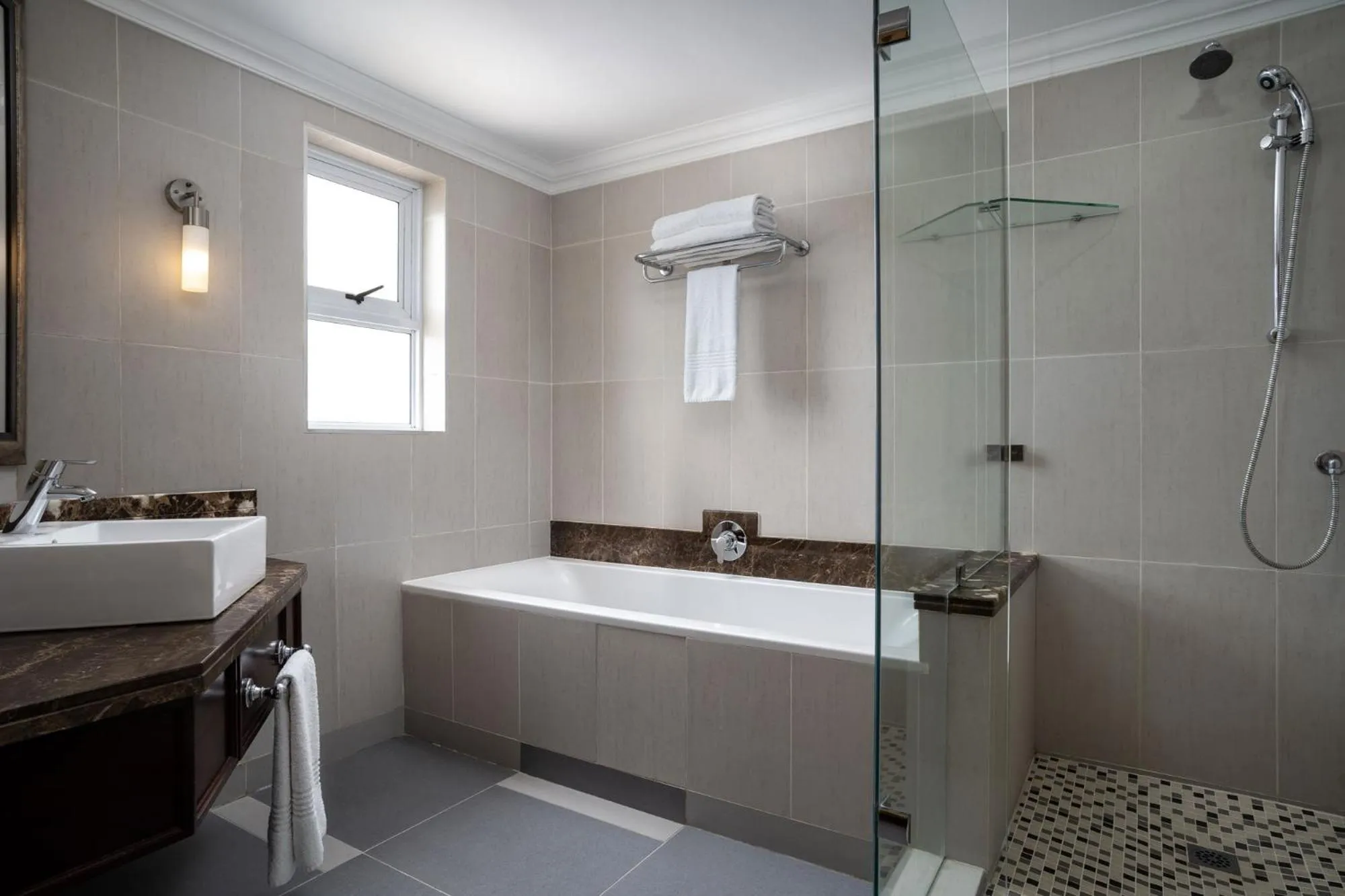 Bathroom in Premier Hotel Regent