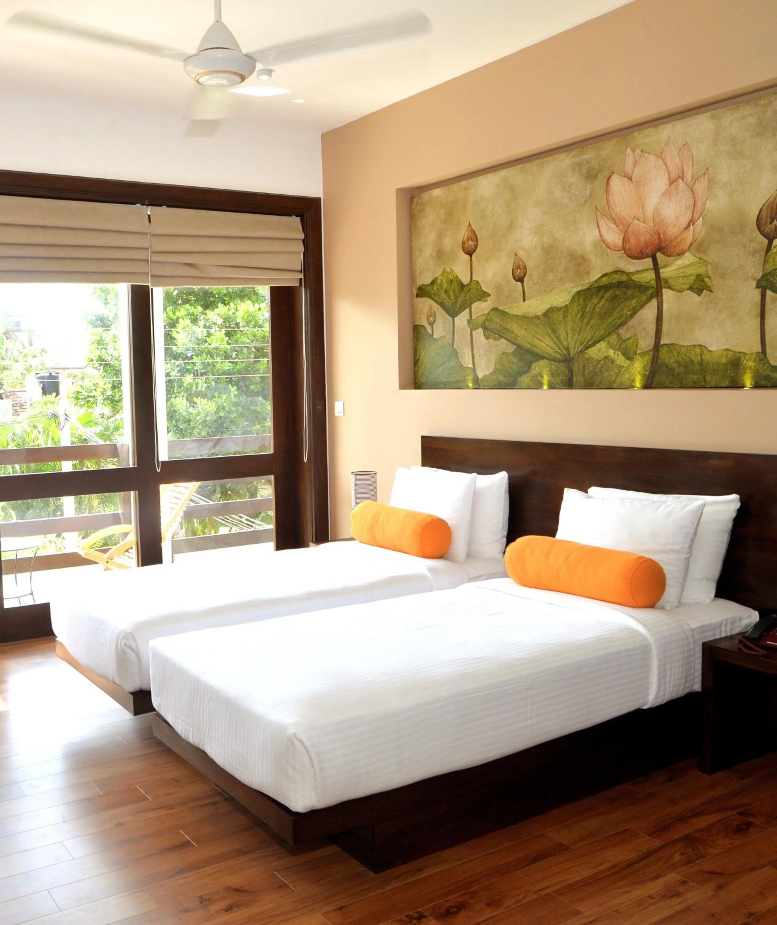 Bed in Terrace Green Hotel and Spa - Free Airport Shuttle Service