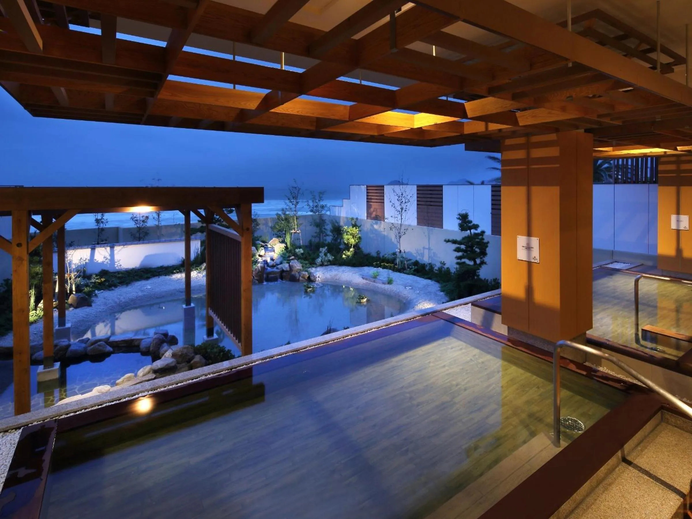 Hot Spring Bath in Kamogawa Grand Hotel