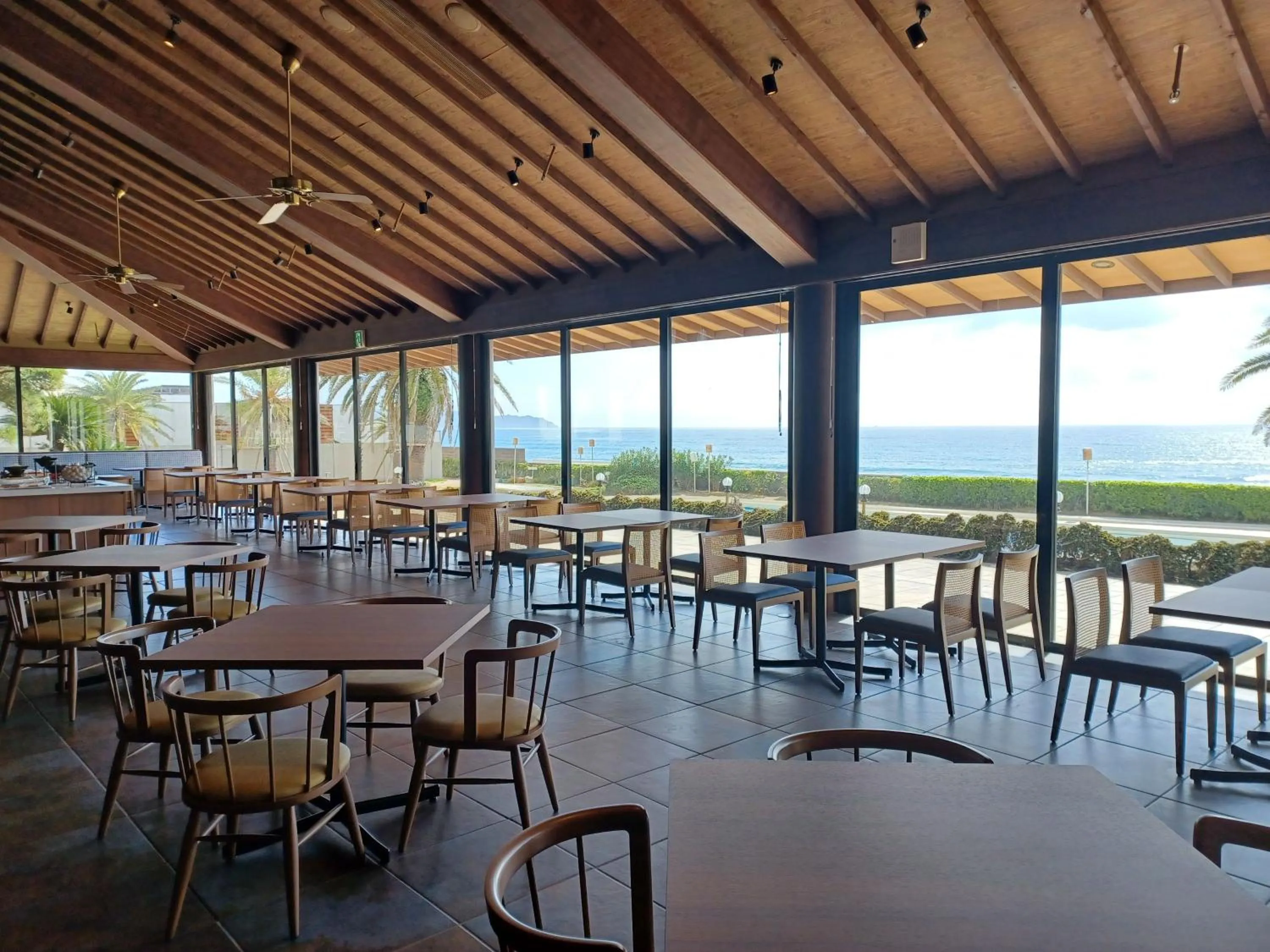 Restaurant/places to eat in Kamogawa Grand Hotel