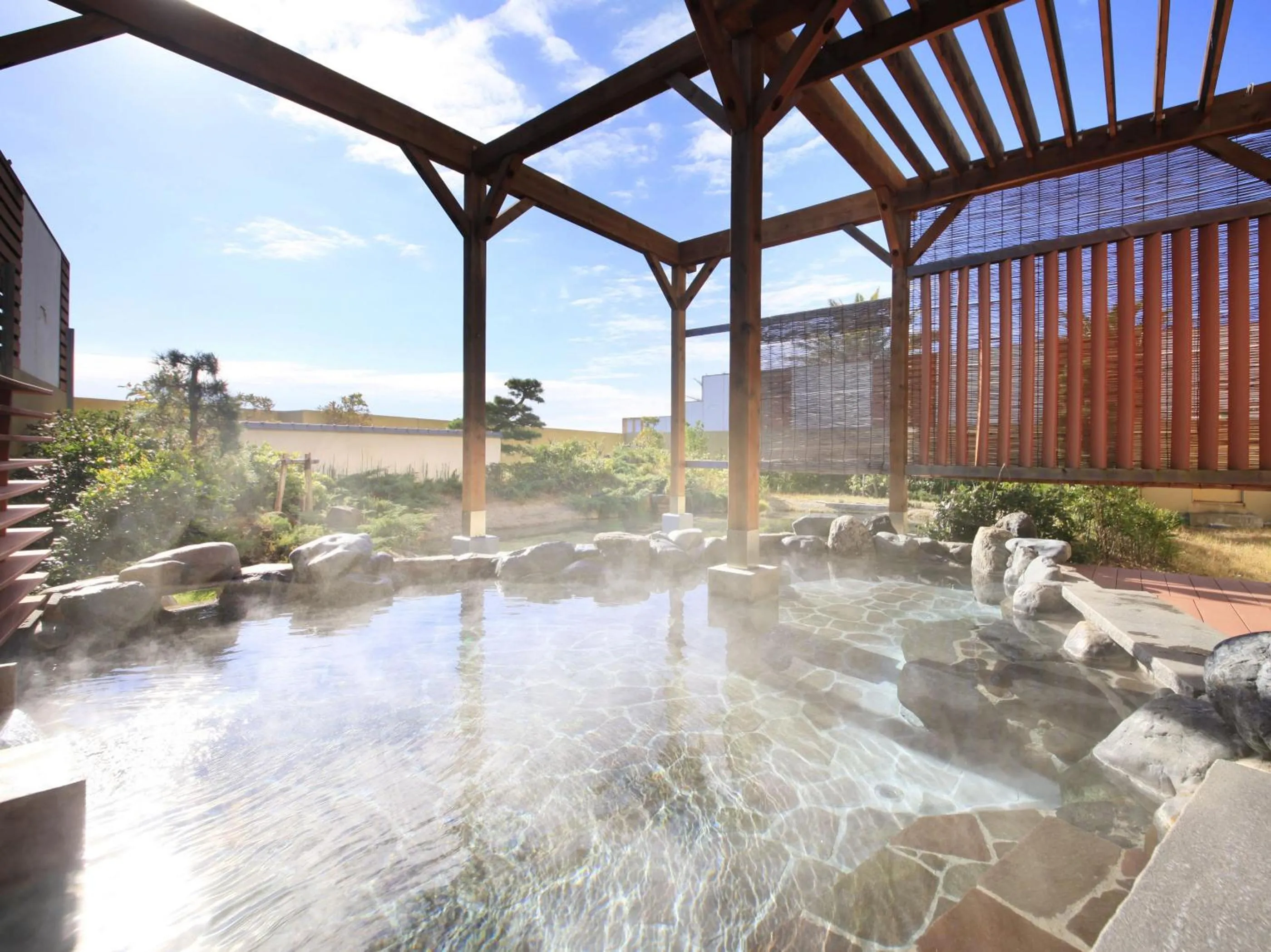 Hot Spring Bath in Kamogawa Grand Hotel