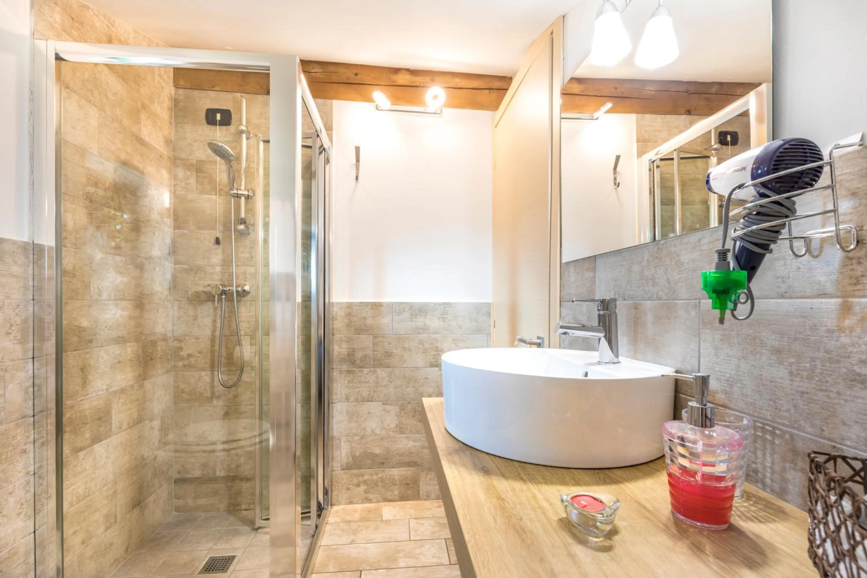 Shower in B&B Valtellina Mon Amour