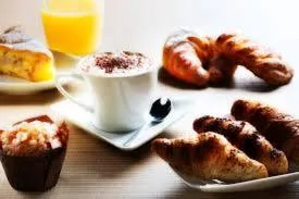 Breakfast in Grotta Delle Fate