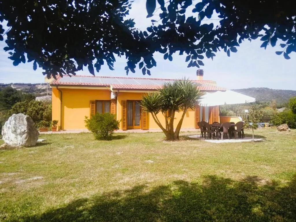 Garden in Grotta Delle Fate