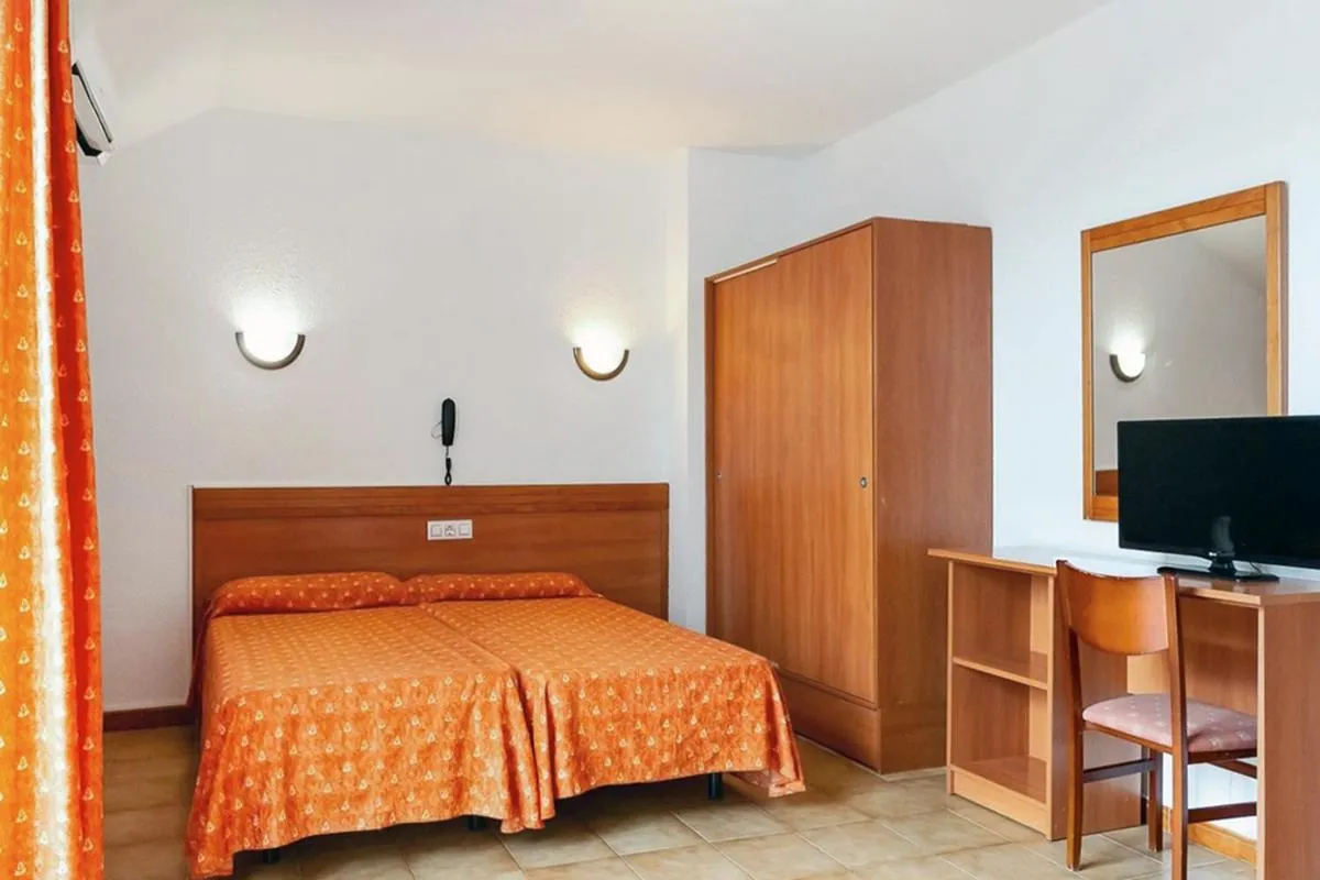 Bed in Santa Susanna Resort Affiliated by FERGUS