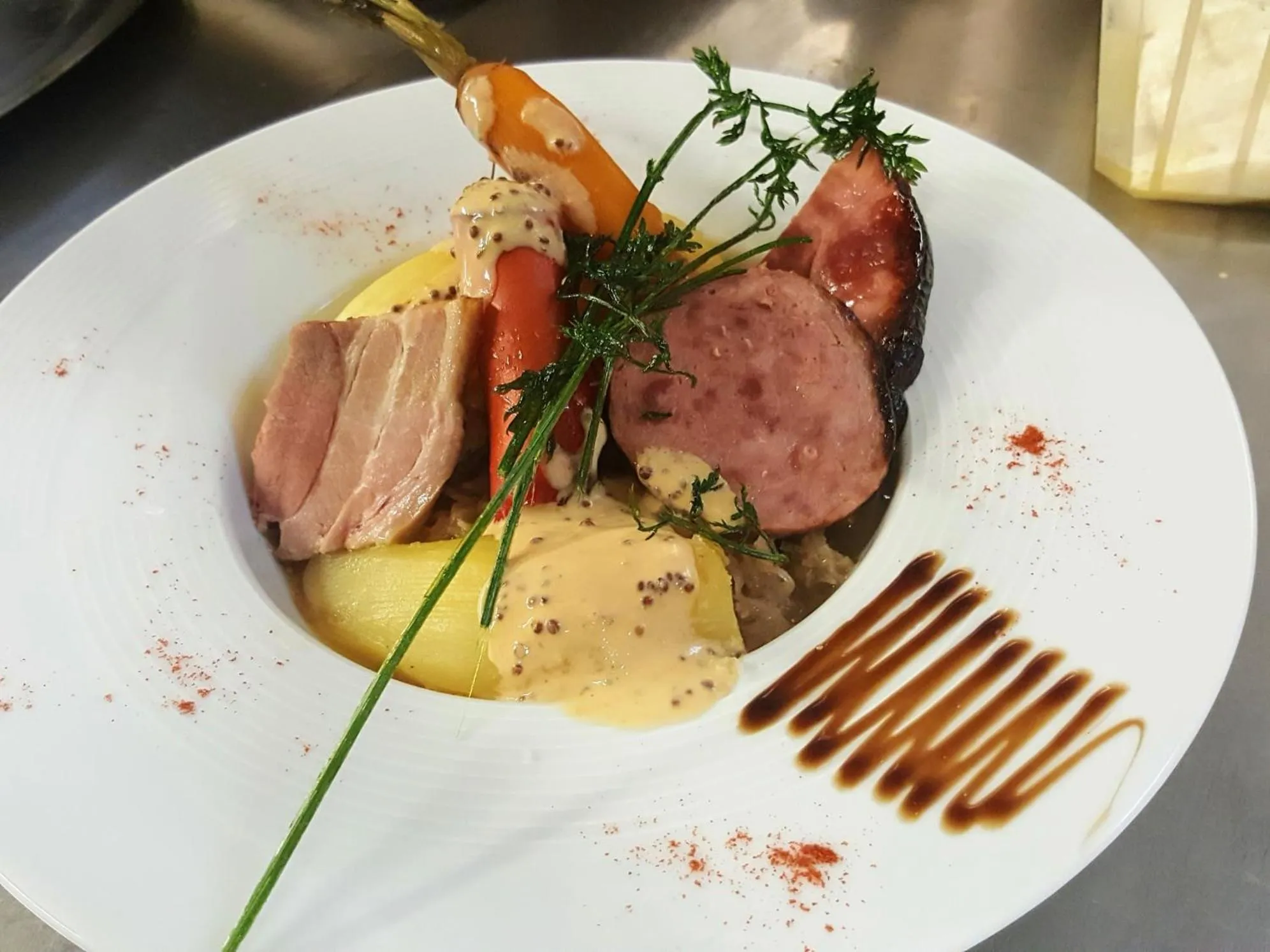 Restaurant/places to eat in Hotel Restaurant Cousseau