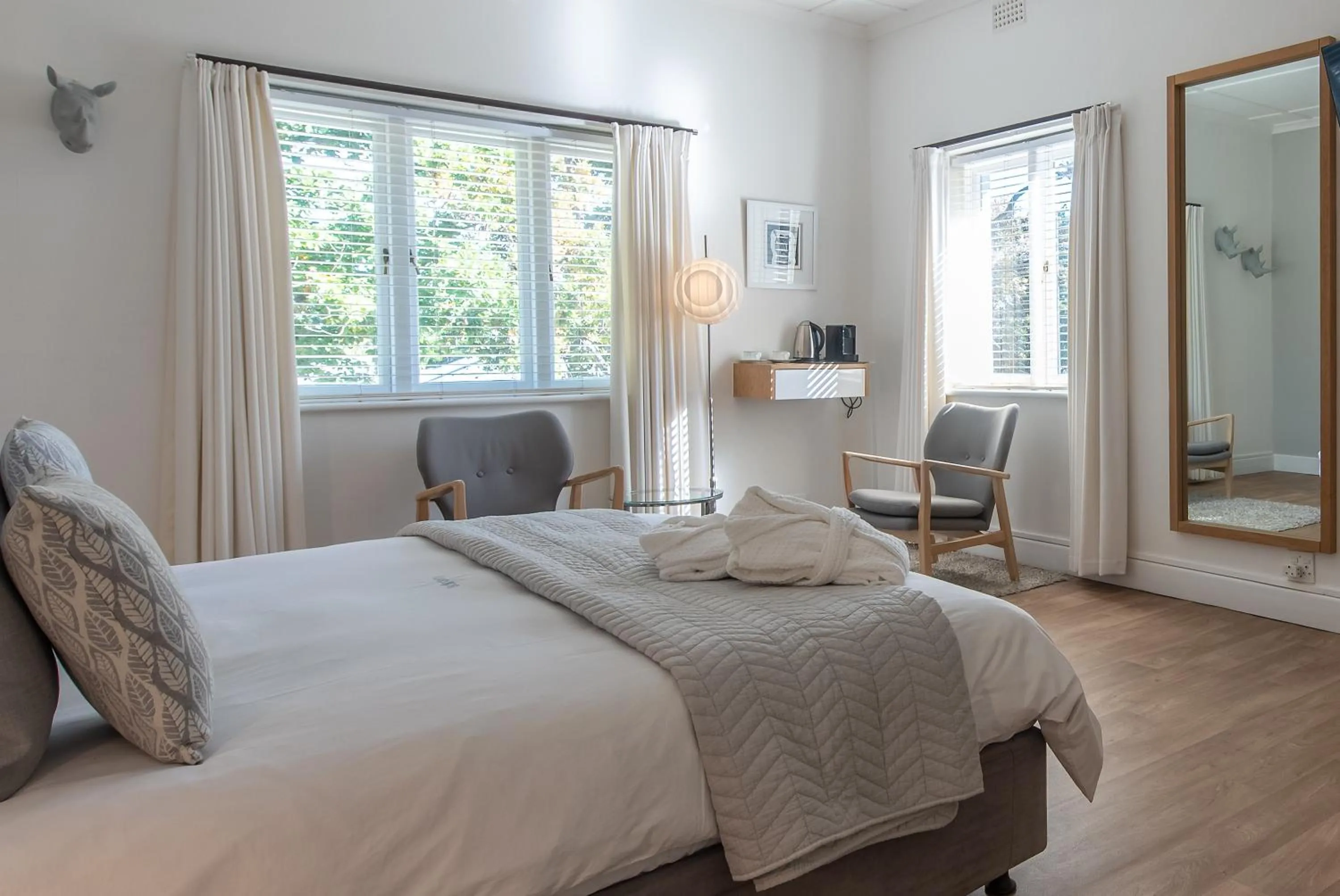 Bedroom, Bed in Ballinderry, The Robertson Guest House