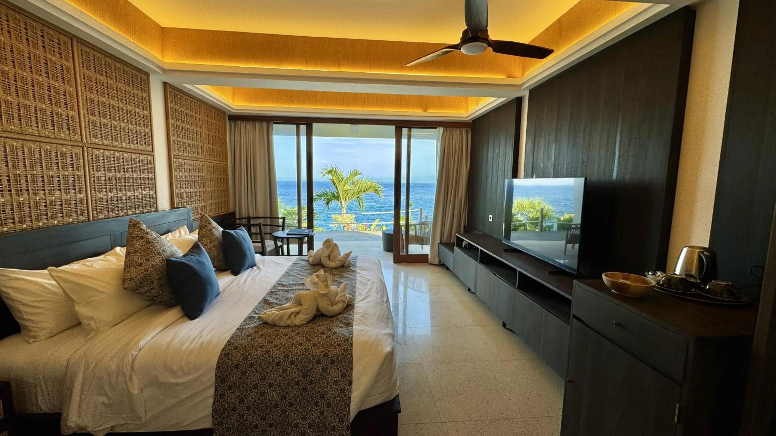 Bedroom, Bed in The Point Resort Lembongan