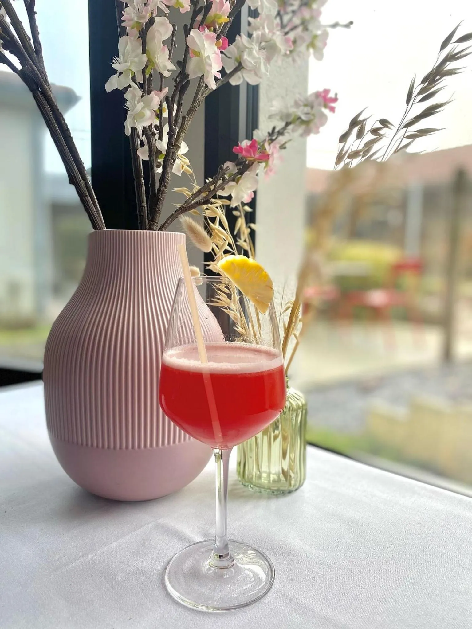 Lounge or bar in The Originals City, Logis d'Elbée, Cholet Nord