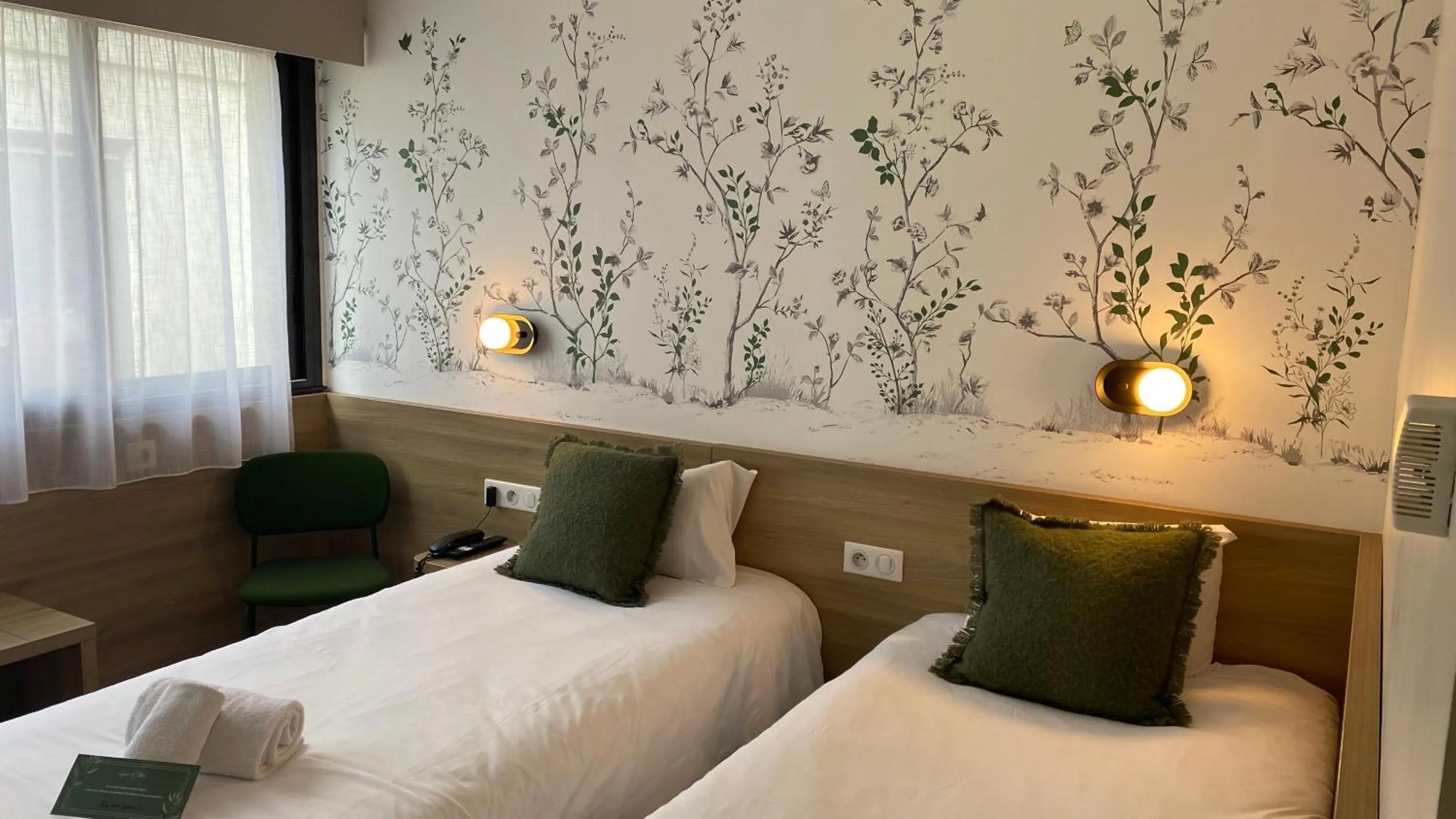 Bed in The Originals City, Logis d'Elbée, Cholet Nord