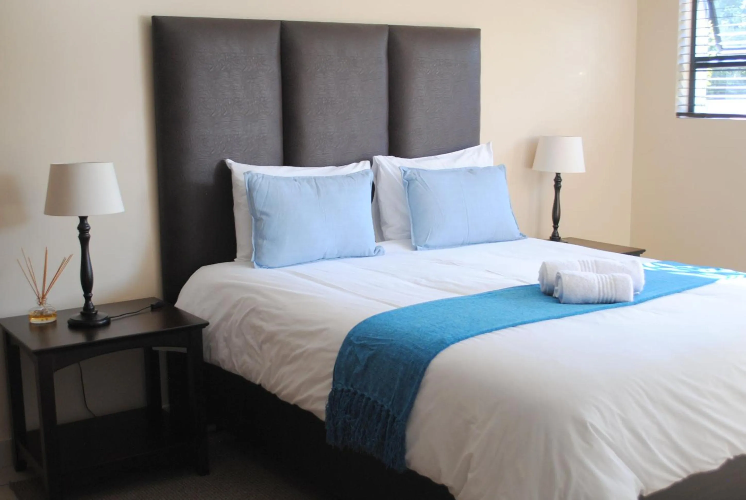 Bed in 6 on Morris Guest Lodge