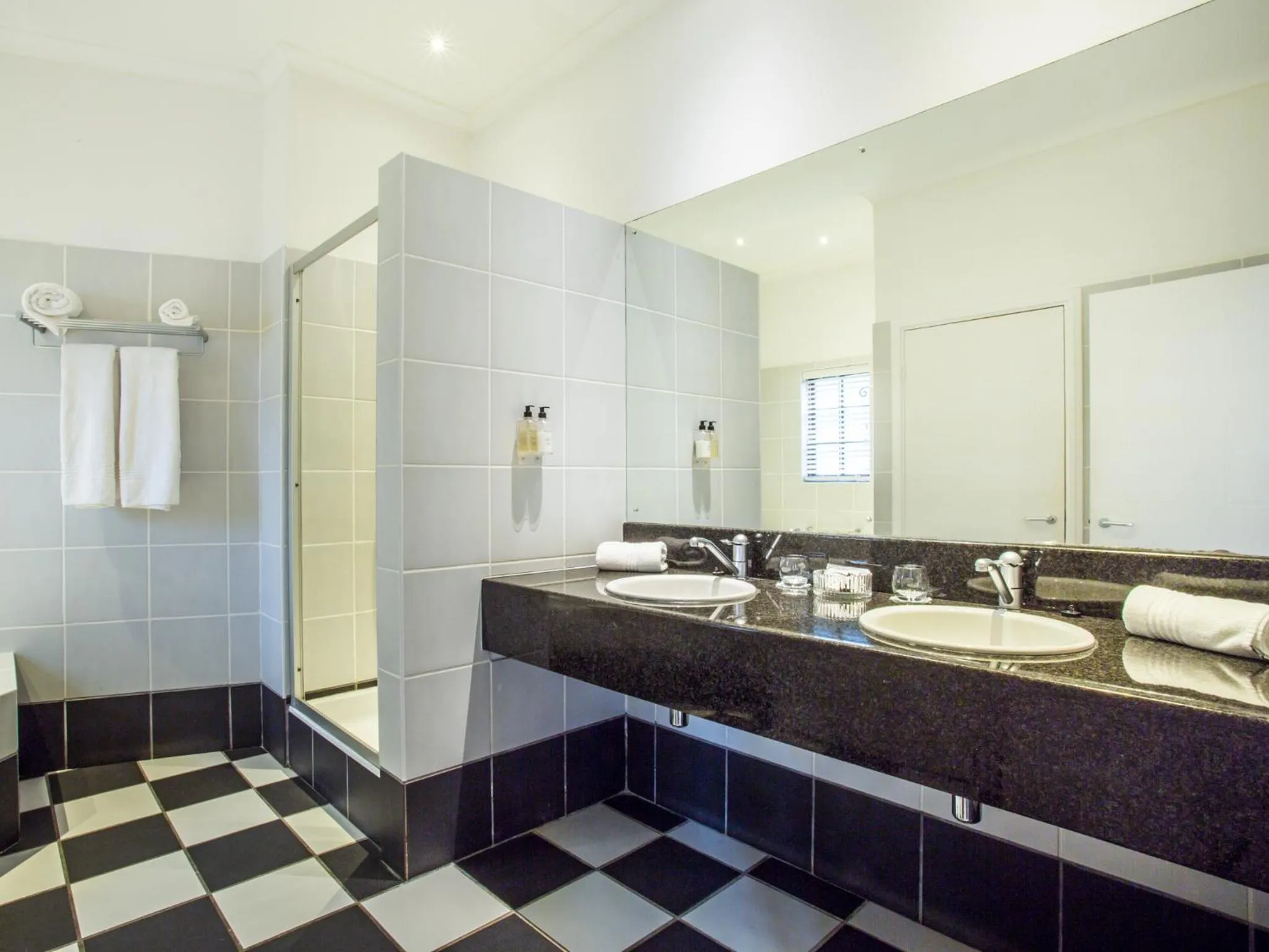 Bathroom in Hlangana Lodge
