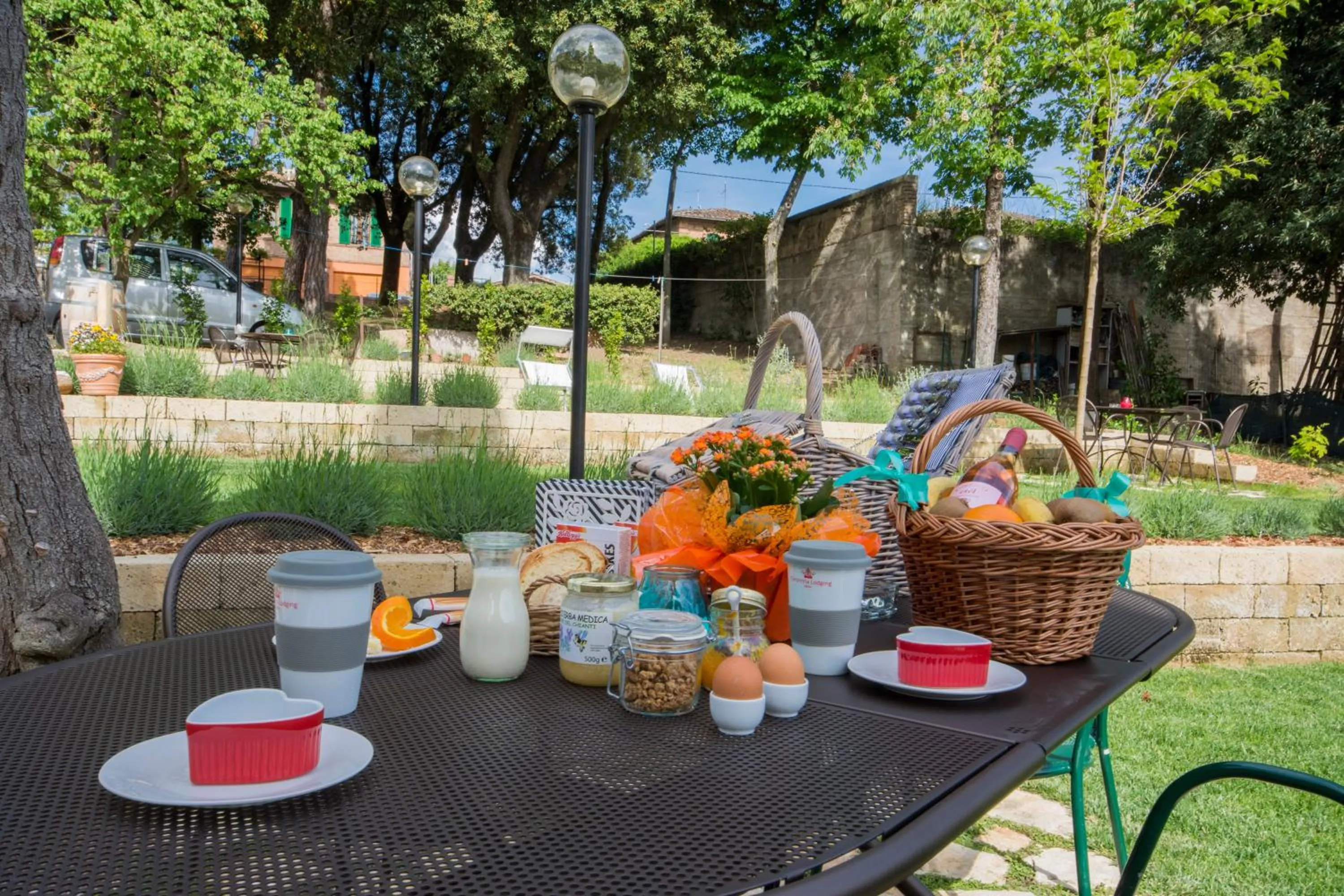 Continental breakfast in La Coroncina Lodging