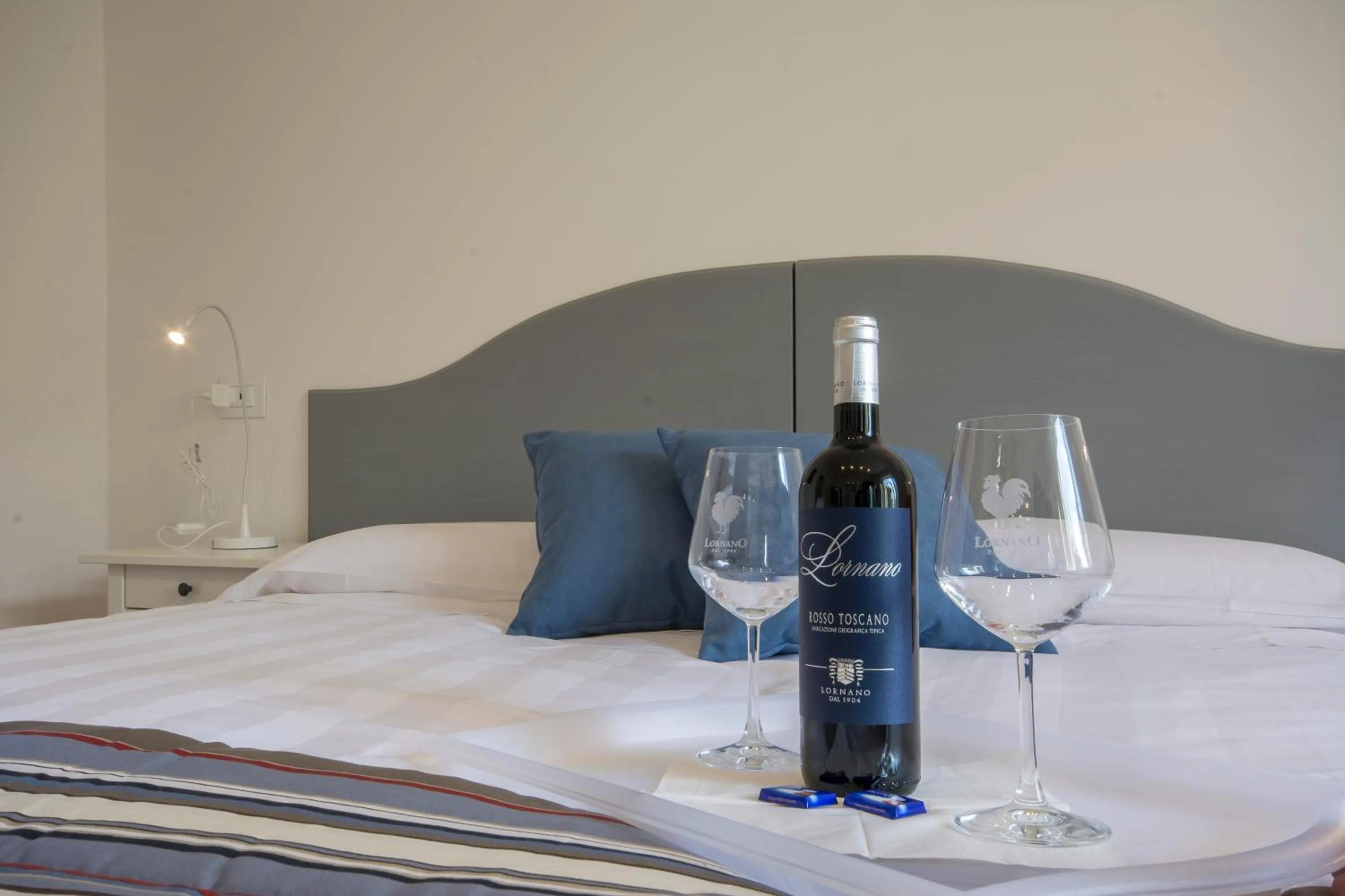 Decorative detail, Bed in La Coroncina Lodging