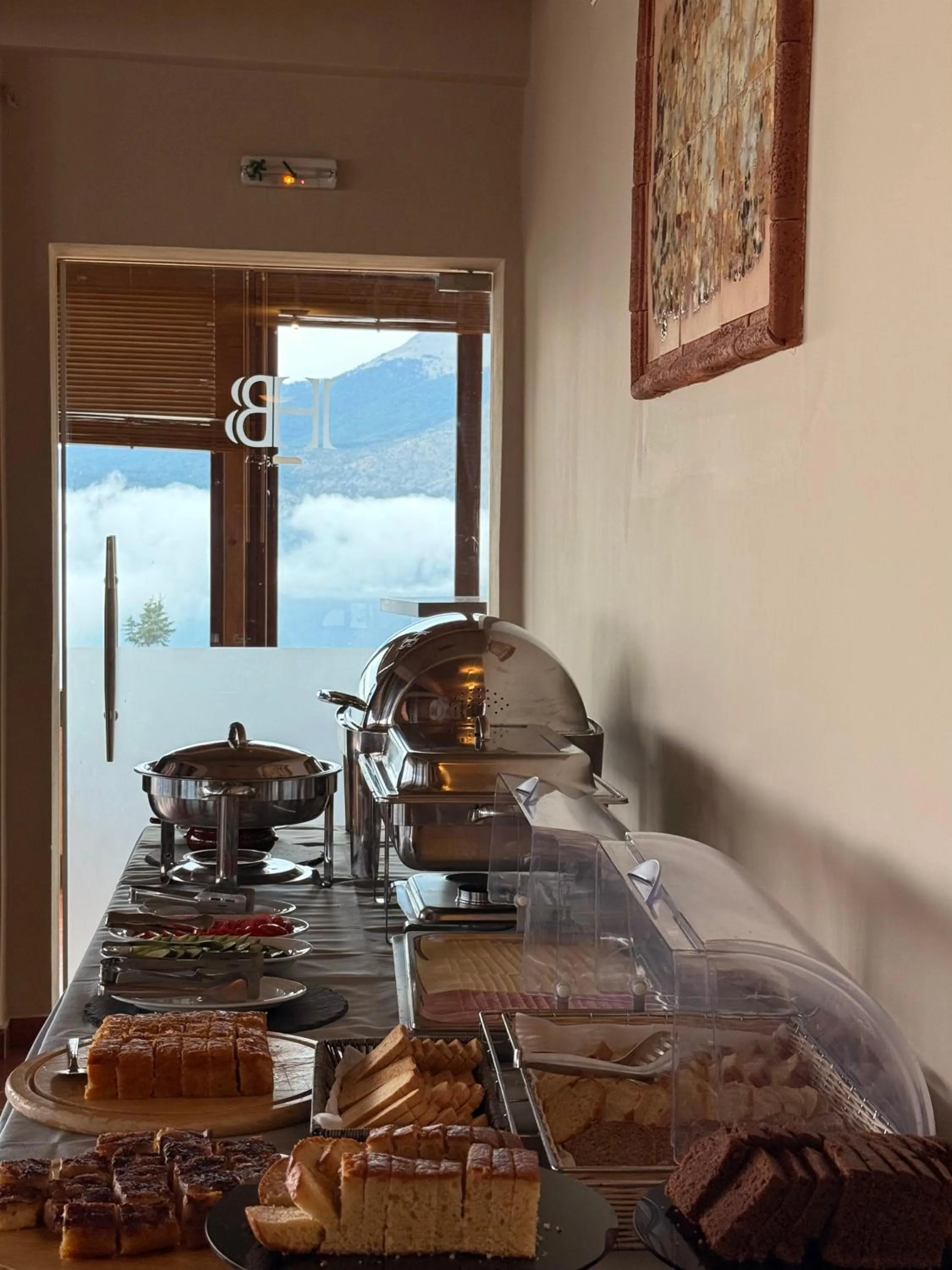 Breakfast in Hotel Iliovasilema