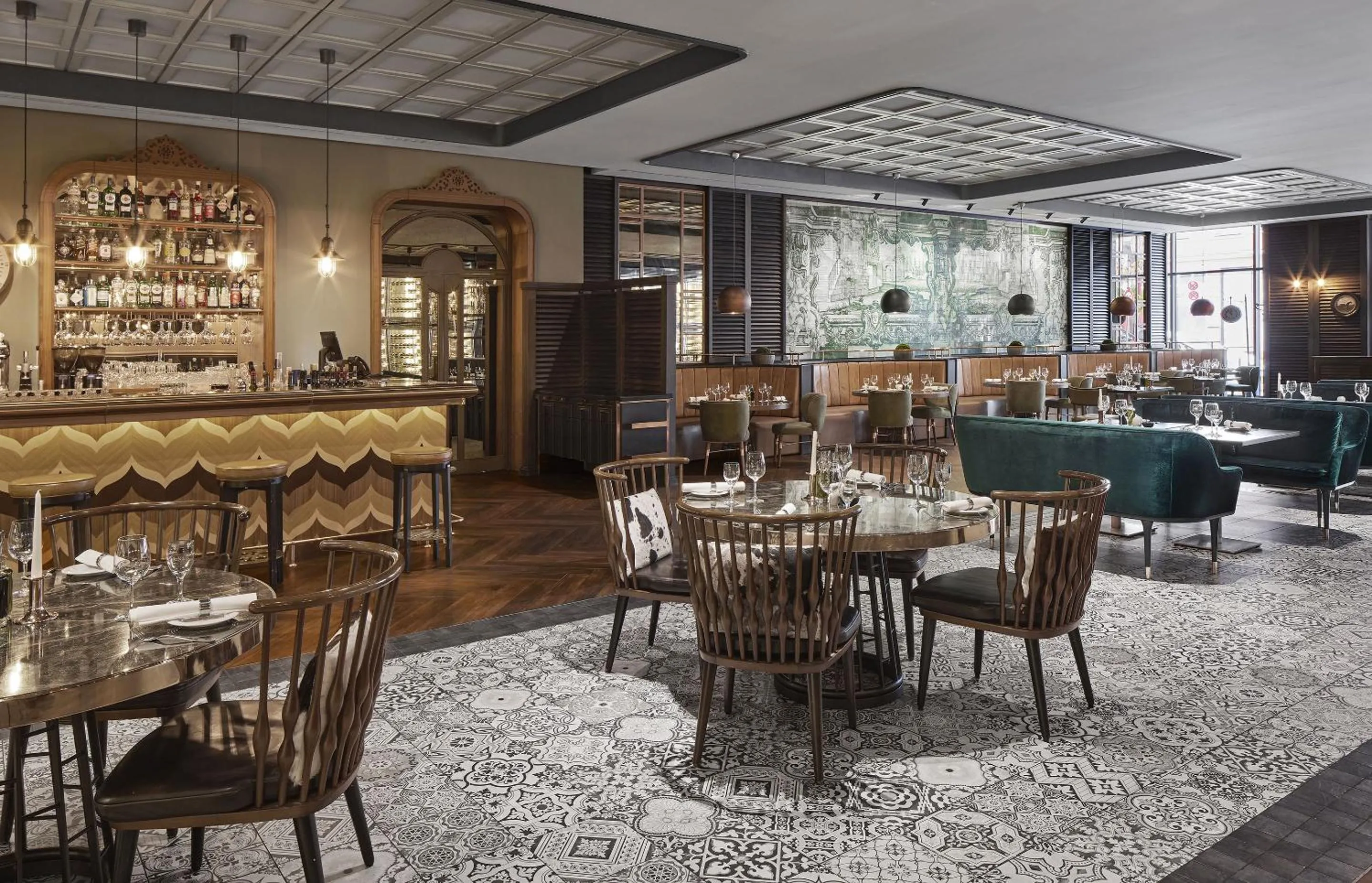 Restaurant/places to eat in TITANIC Chaussee Berlin