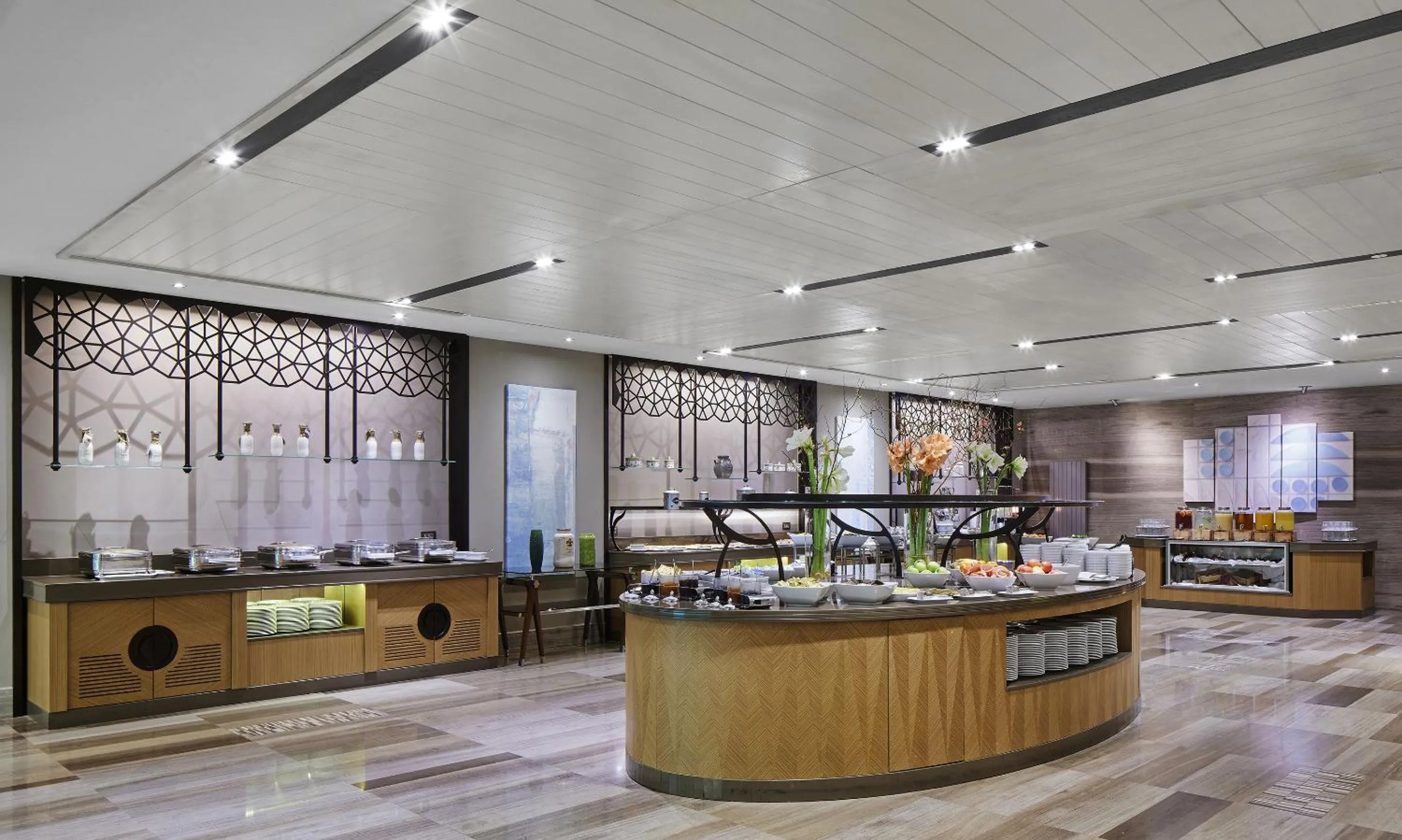 Restaurant/places to eat in TITANIC Chaussee Berlin