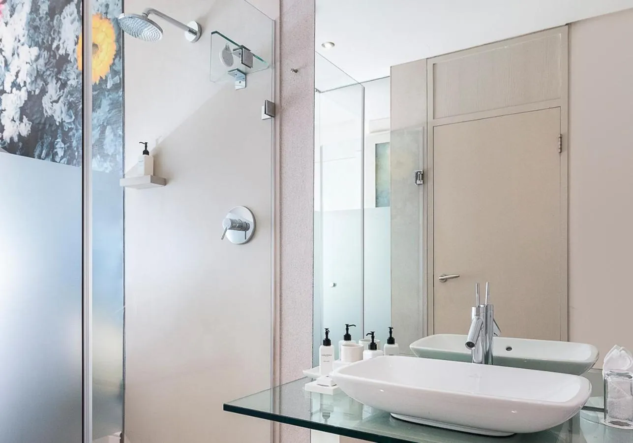 Shower in Oude Werf Hotel