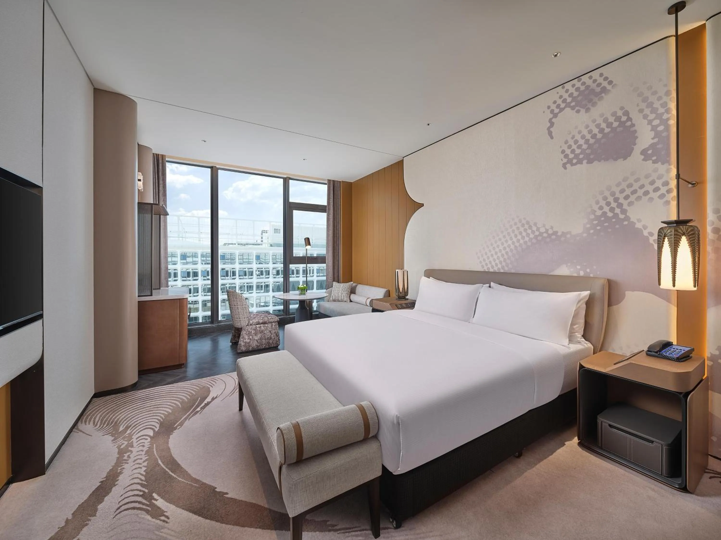 Deluxe King Room in Hilton Guangzhou Baiyun Airport